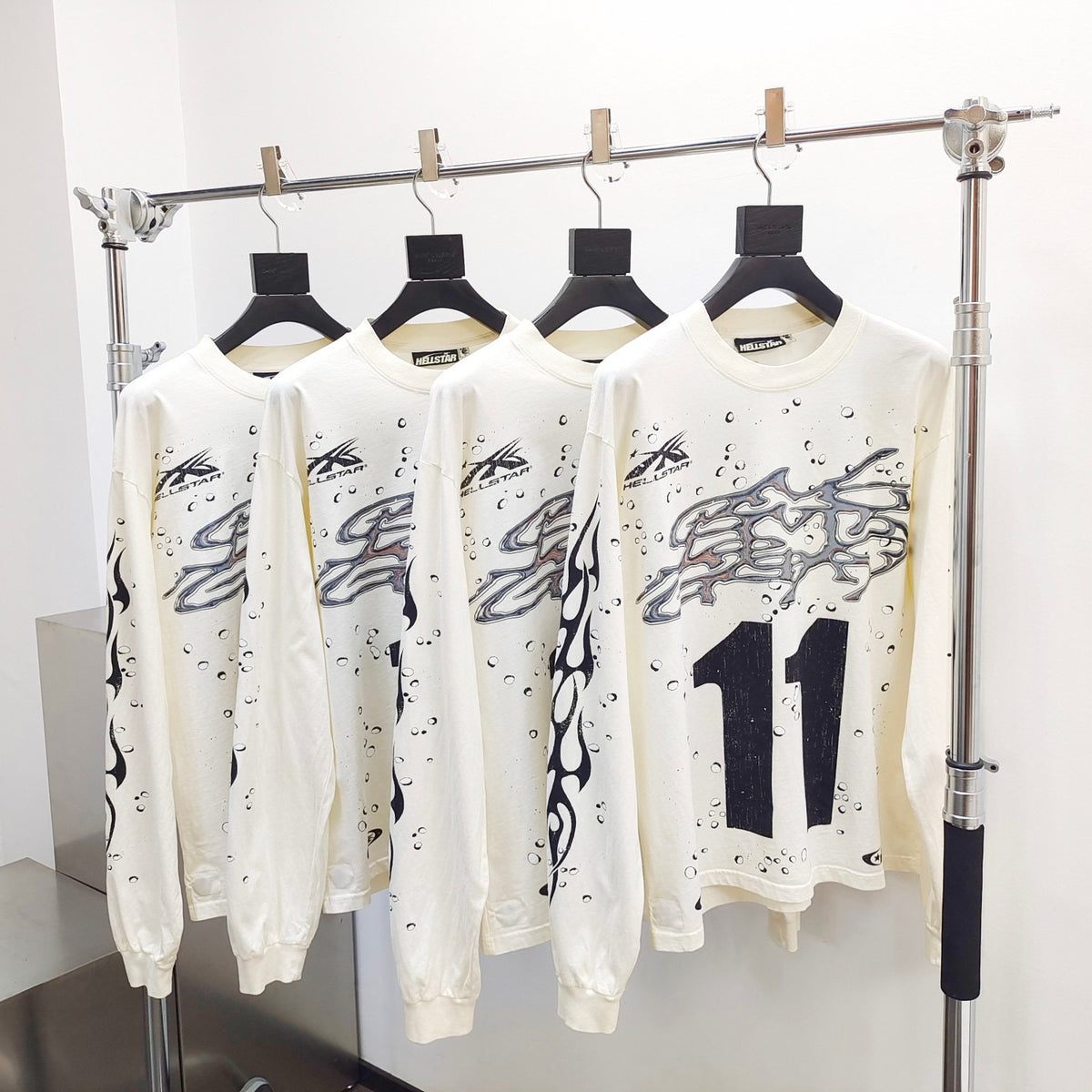 Jersey blanco y negro