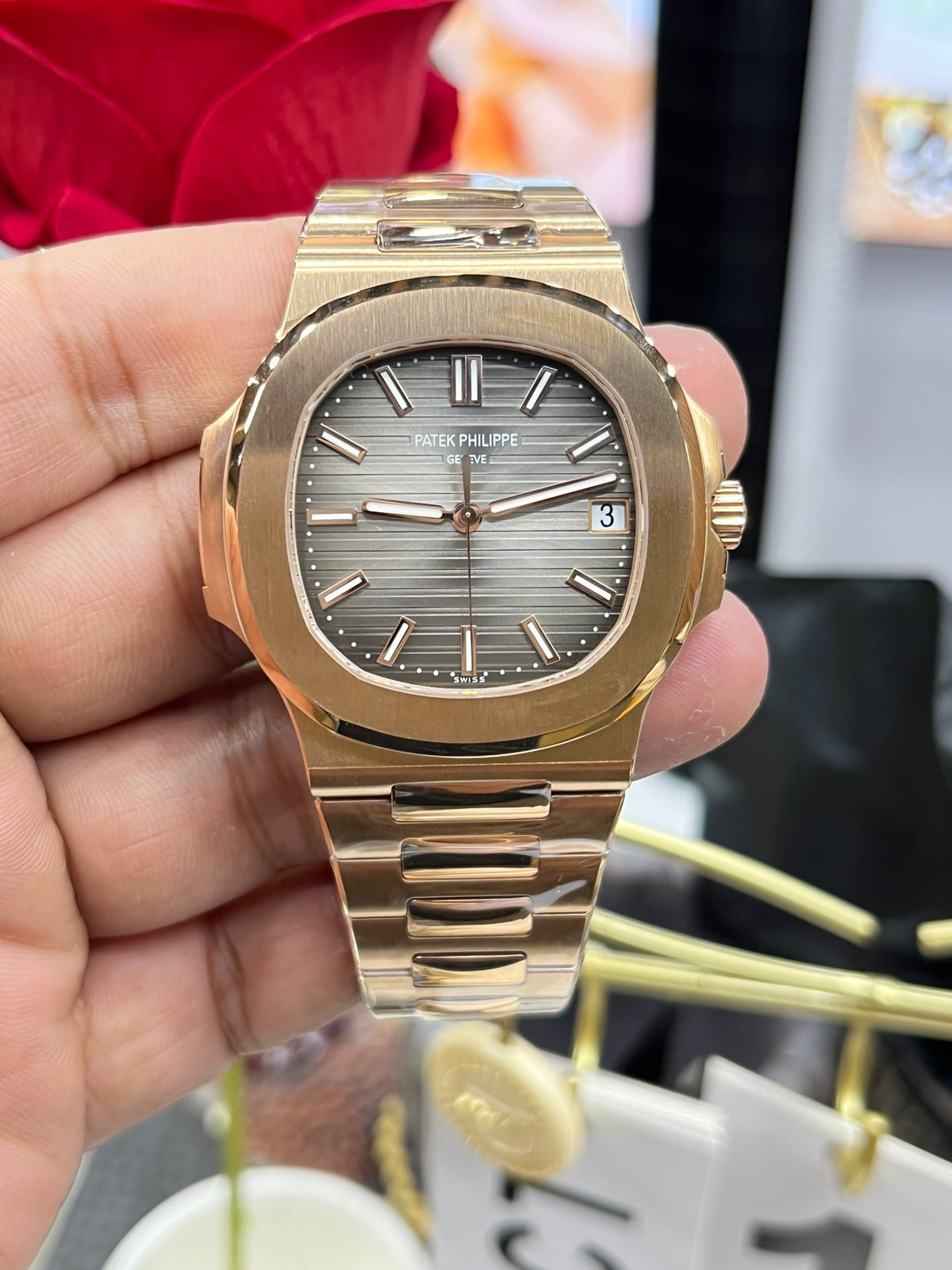 Goldfarbene Uhr