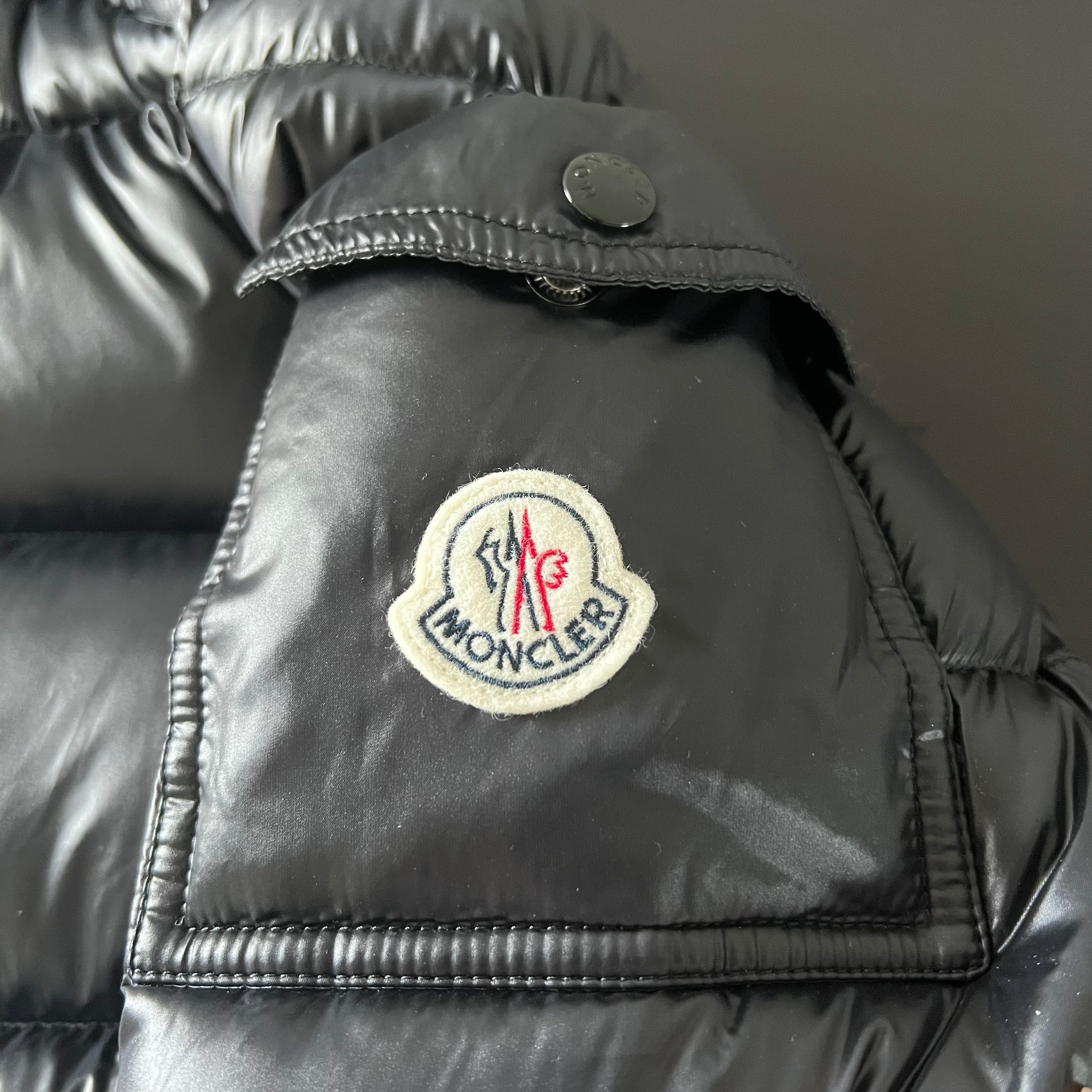 Black Jacket - FashionHype.xyz