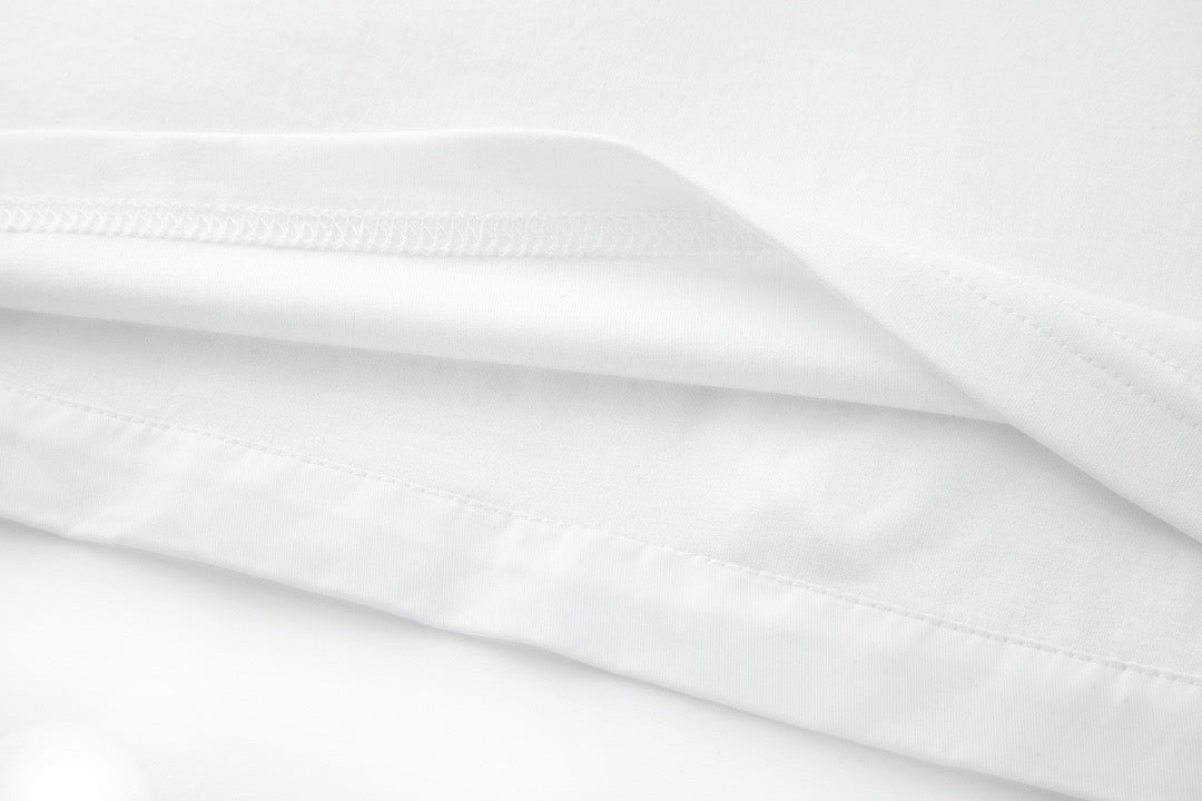 Black and White T-shirt - FashionHype.xyz