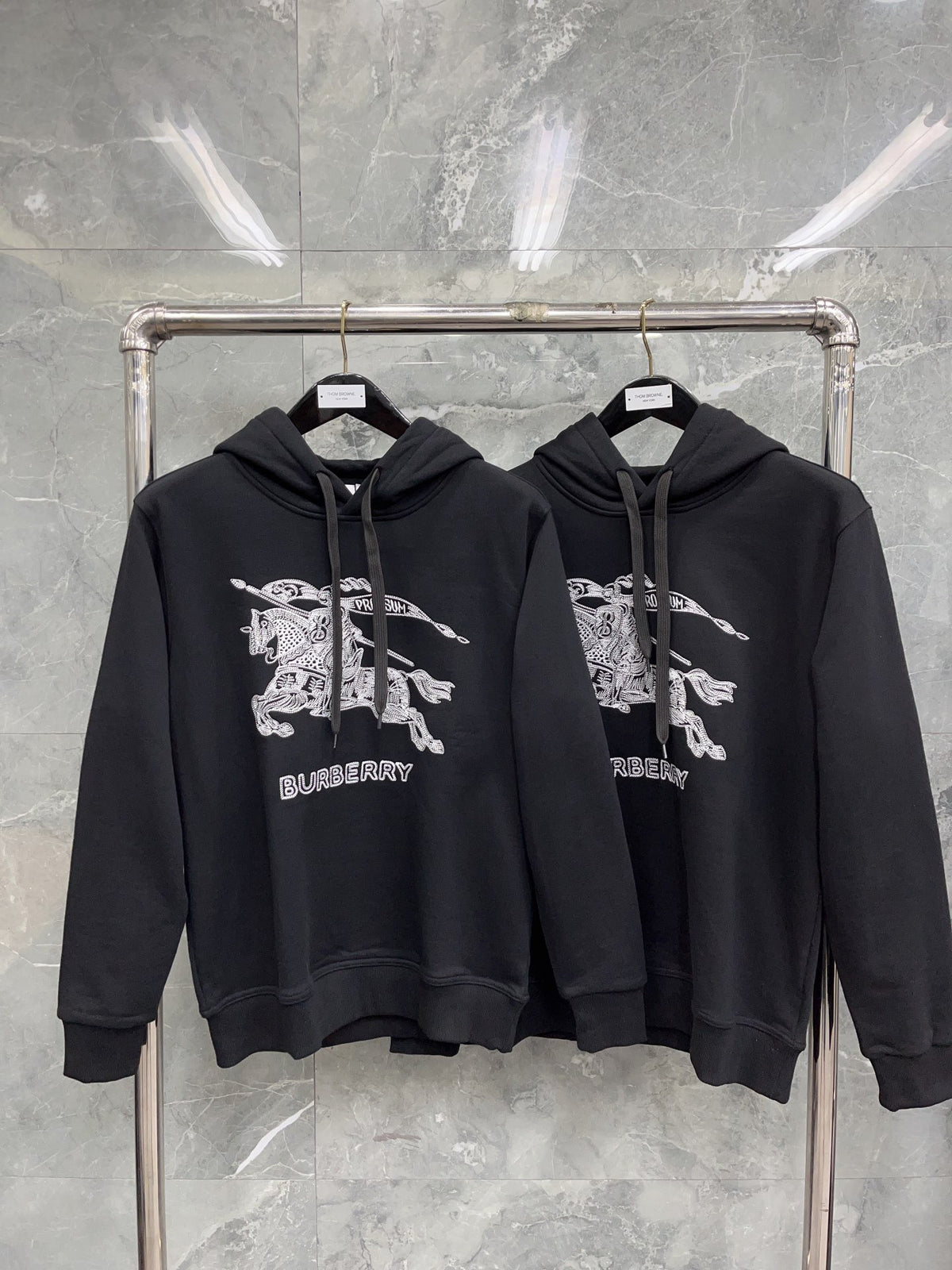 Black Hoodie - FashionHype.xyz