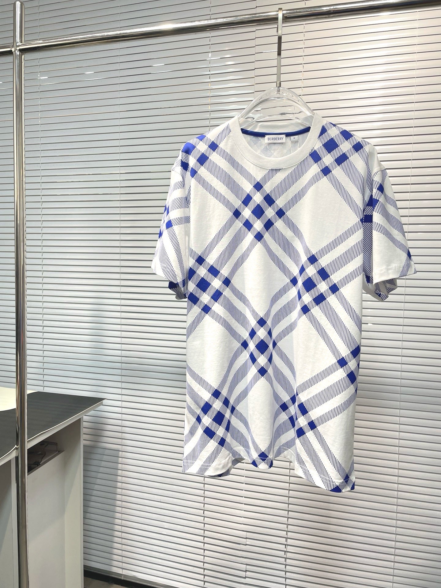White blue T-shirts - FashionHype.xyz