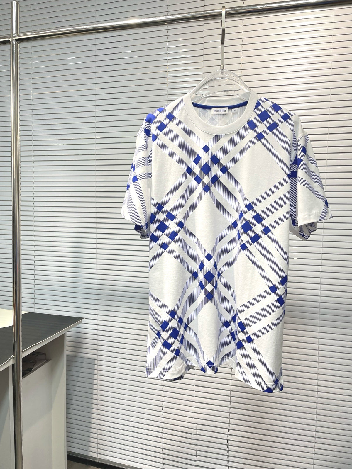 White blue T-shirts - FashionHype.xyz