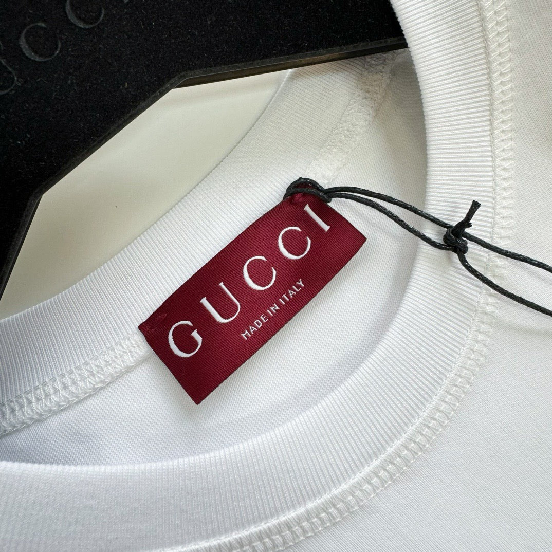 White T-shirt - FashionHype.xyz