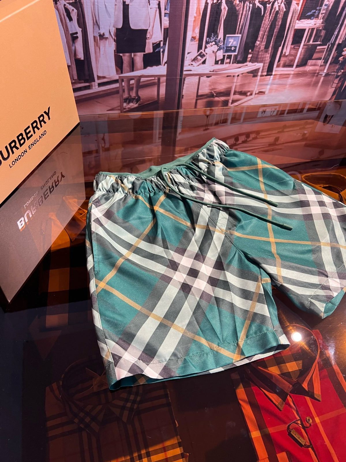 Multi-Colors Short - Size M - FashionHype.xyz