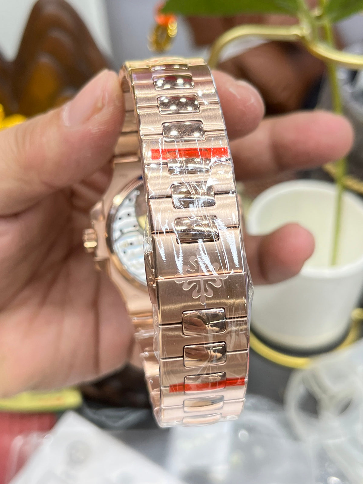 Reloj de color dorado
