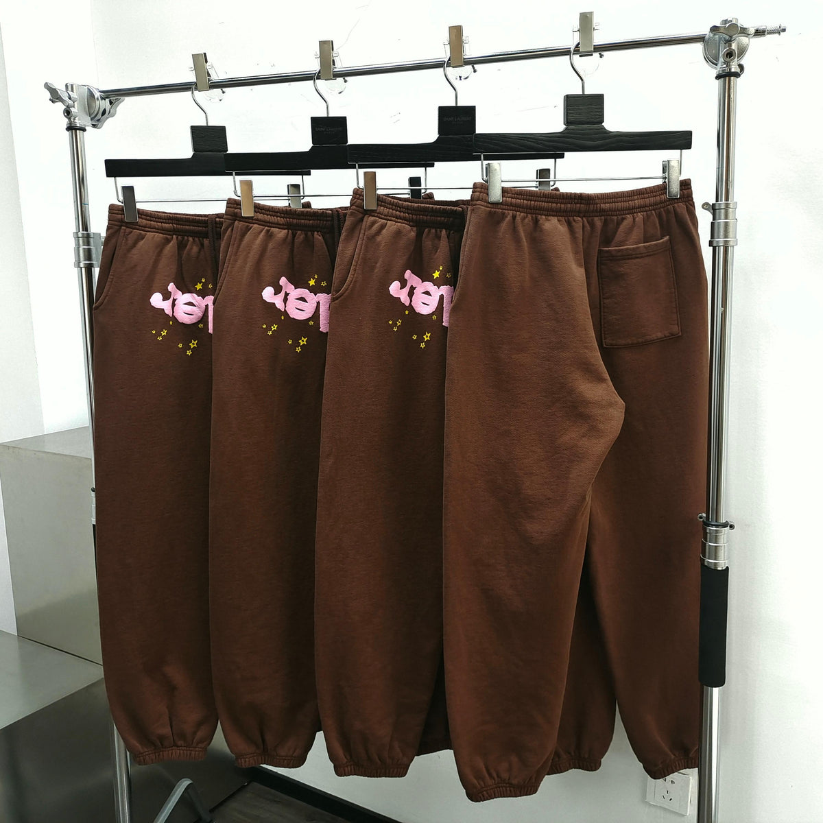 Pantalón marrón
