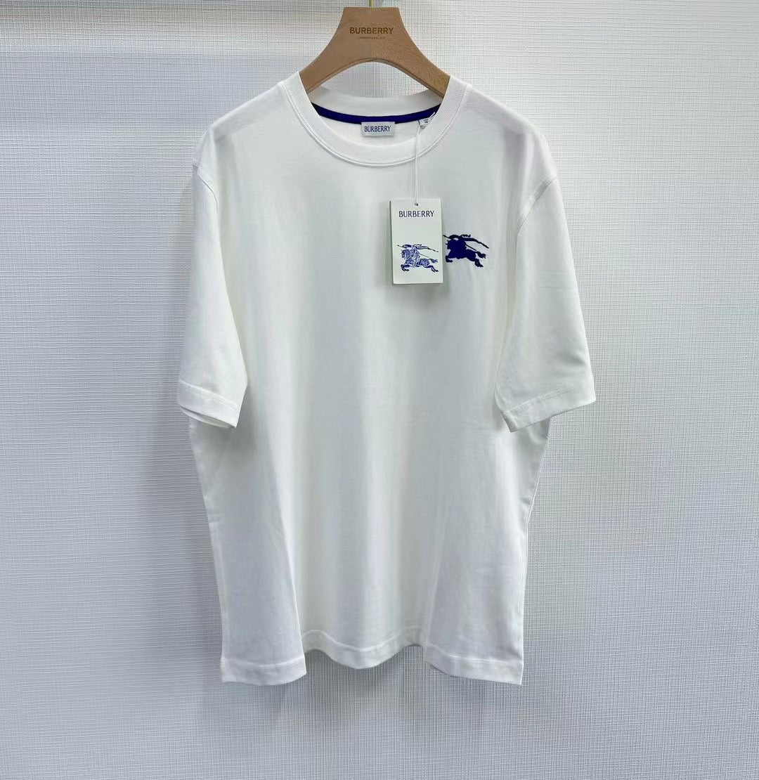 Black and White T-shirt - FashionHype.xyz