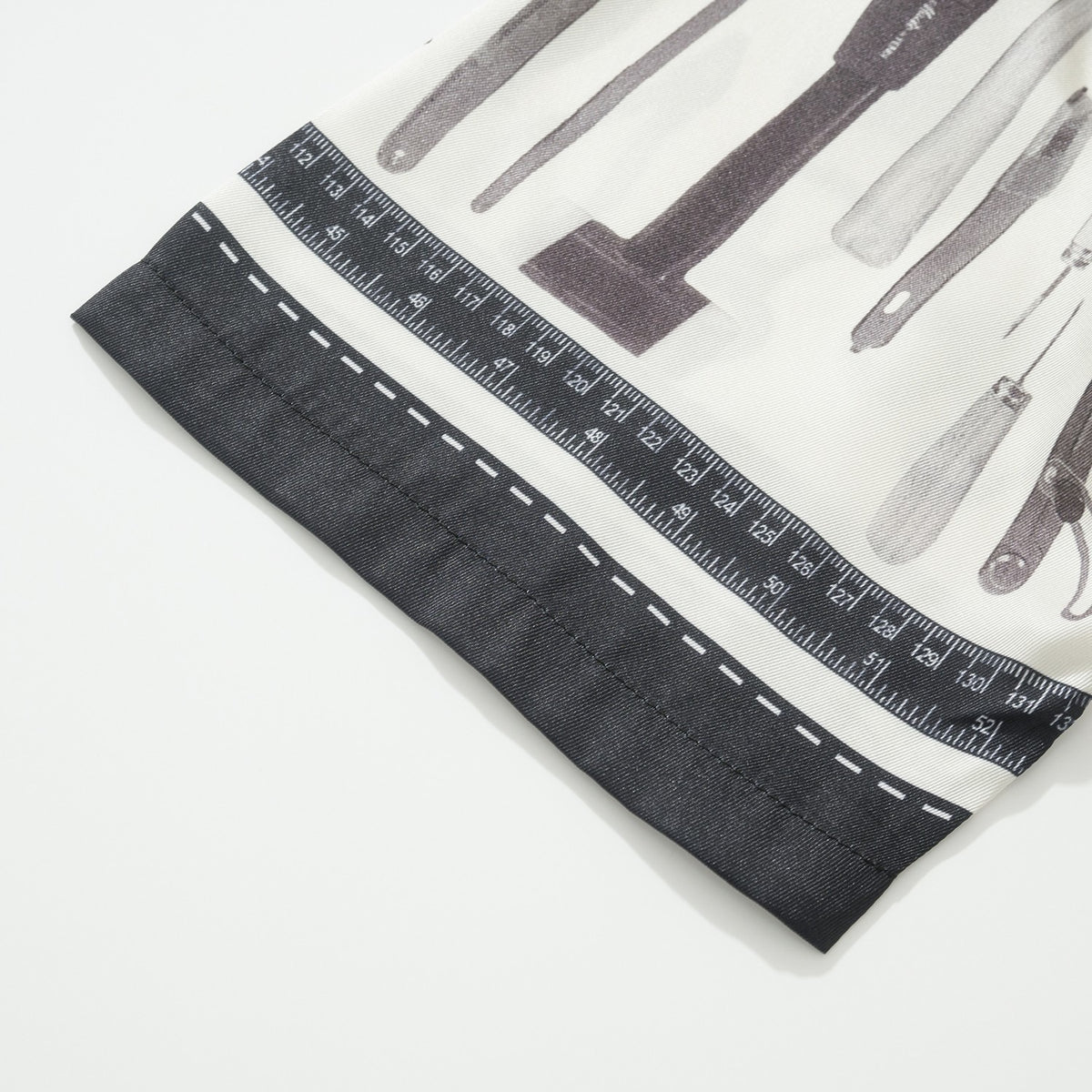 Weiß-schwarzes Hemd - Größe 40