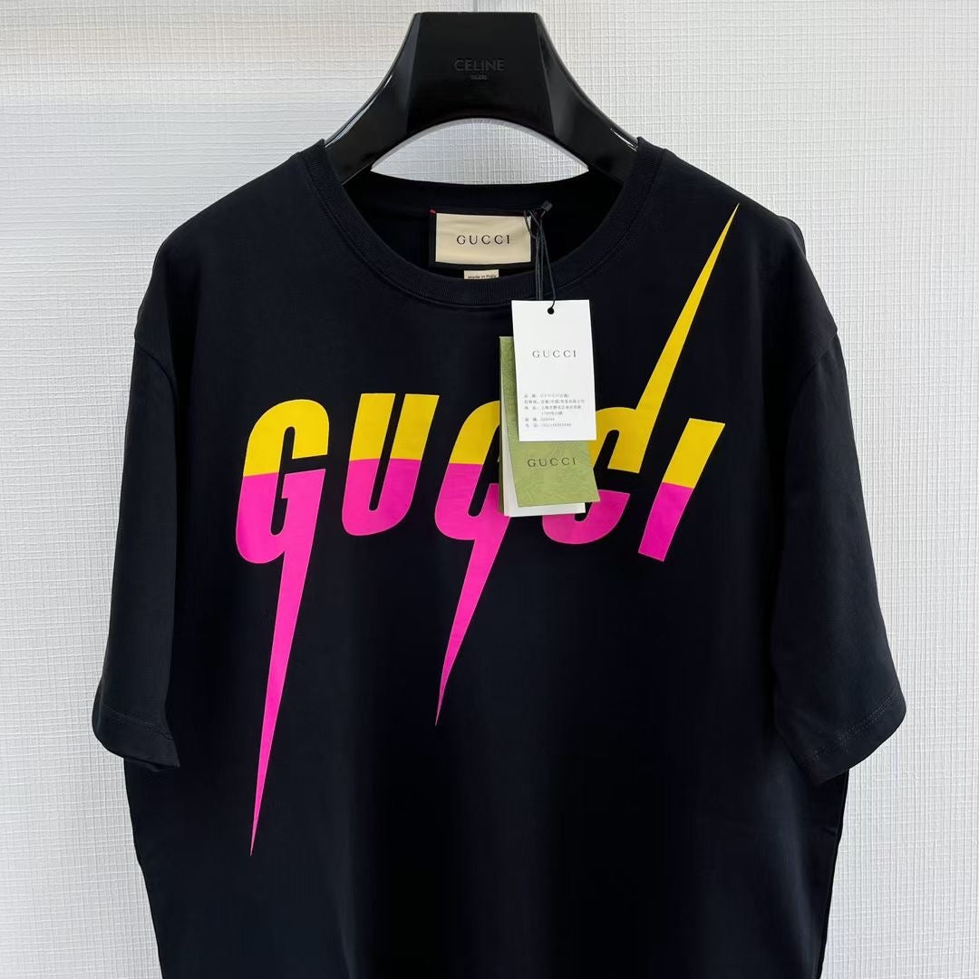 Black T-shirt - FashionHype.xyz
