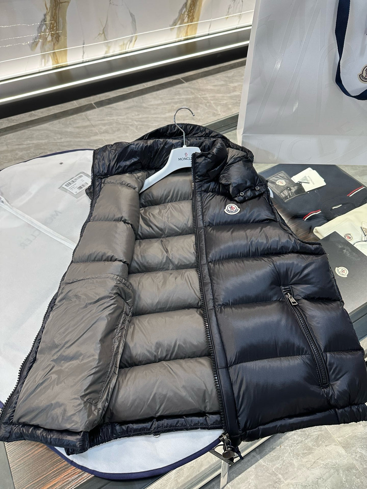 Black Vest - FashionHype.xyz