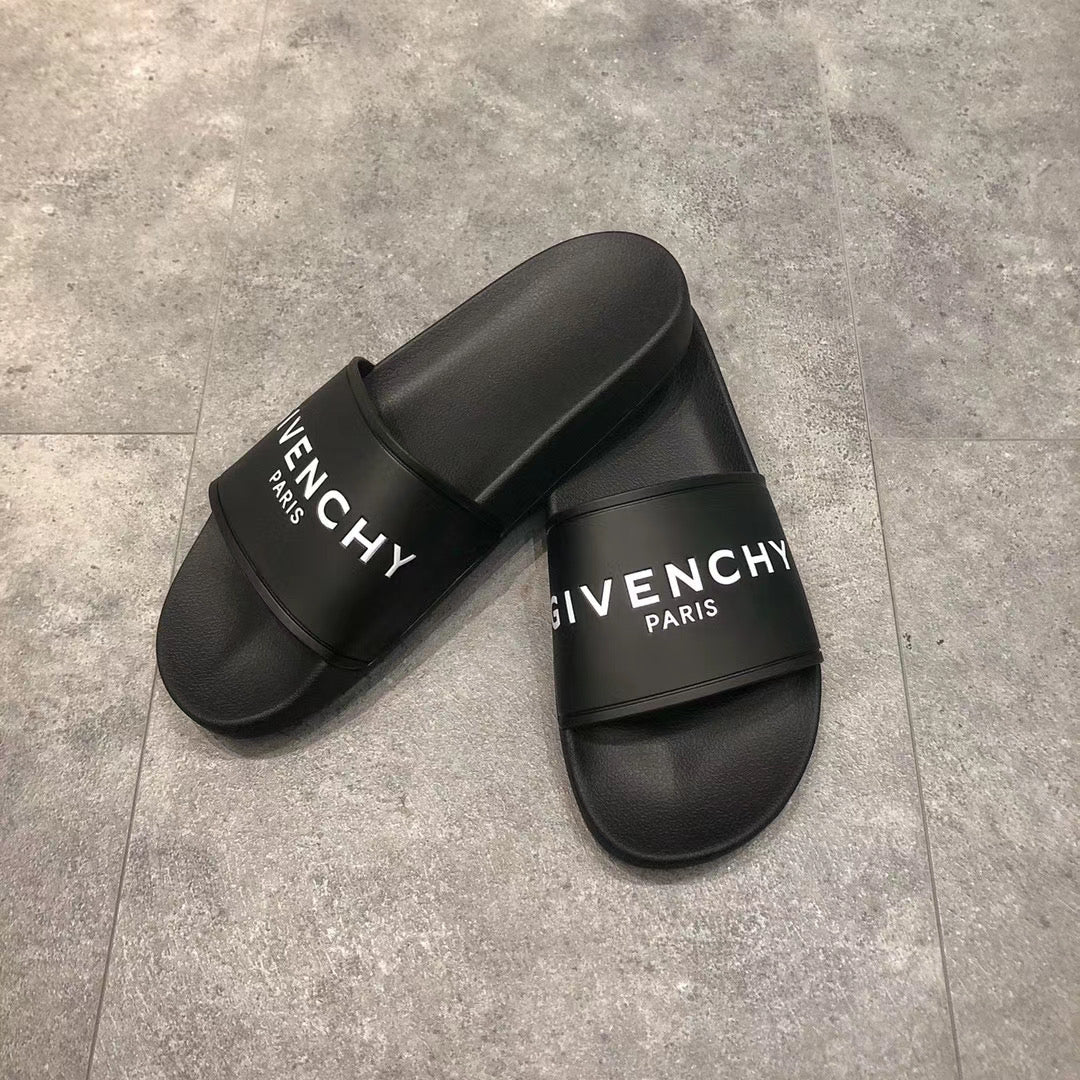 Slippers - Size 43