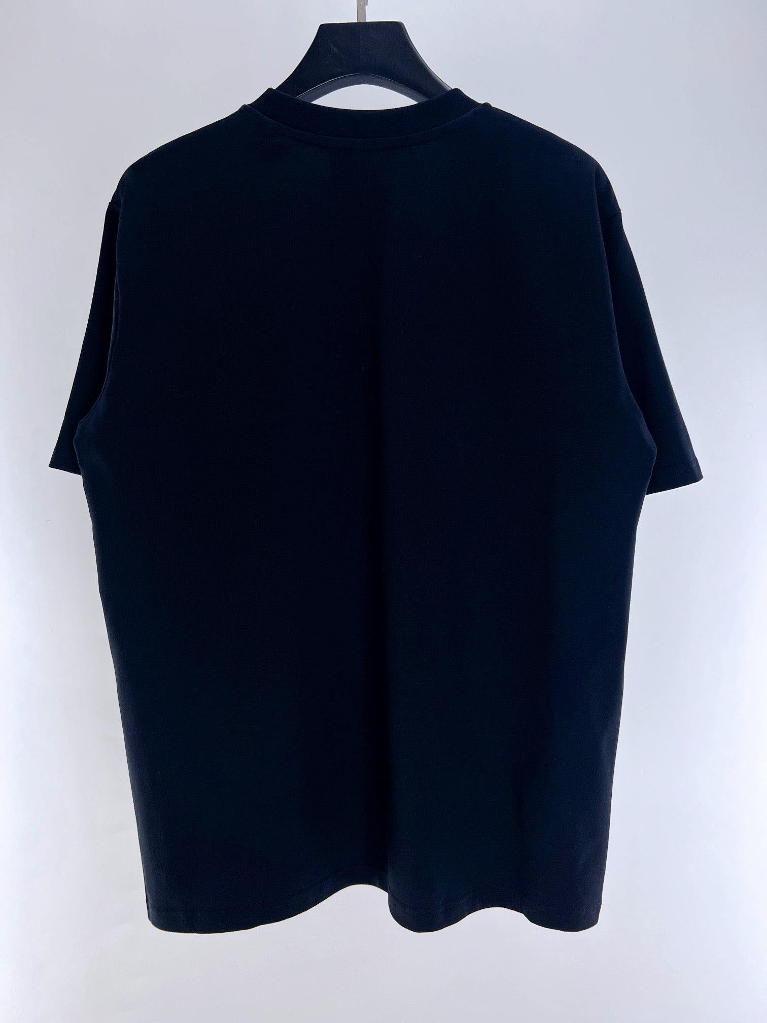 Black and White T-shirt - FashionHype.xyz