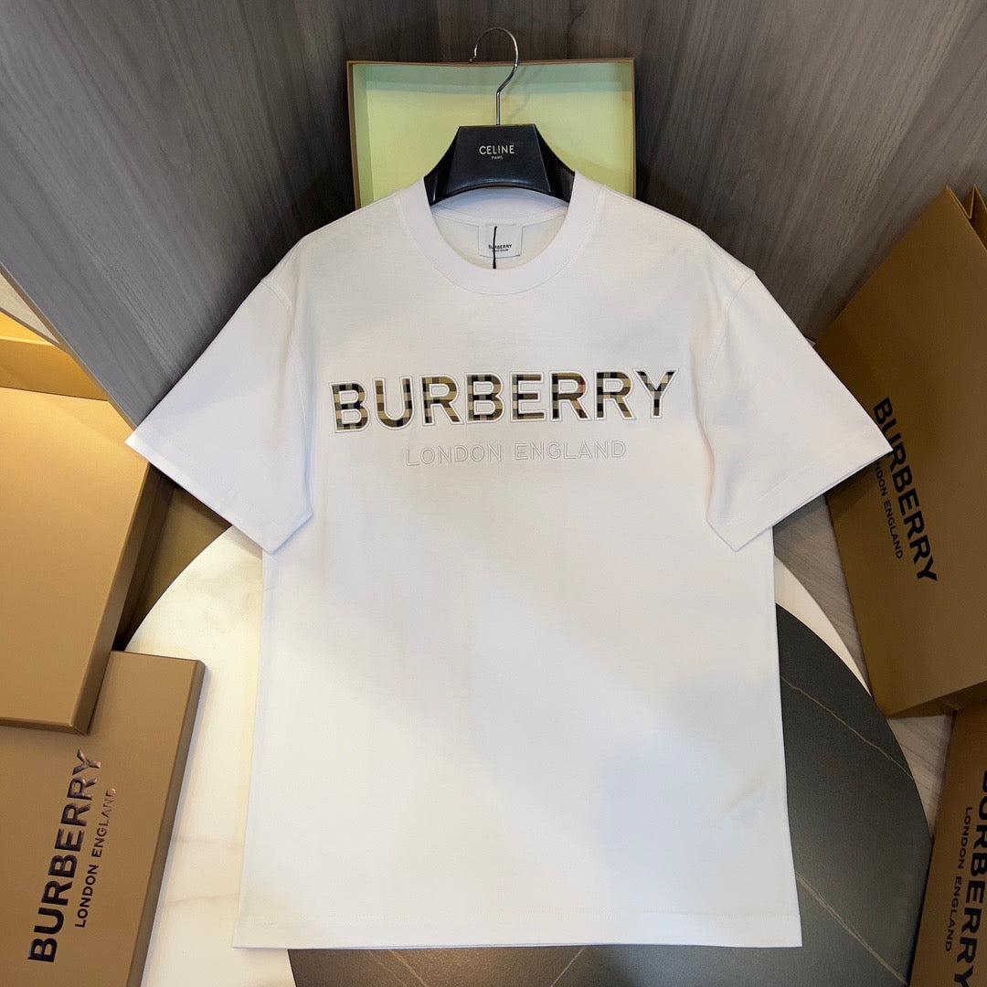 Black and White T-shirt - FashionHype.xyz