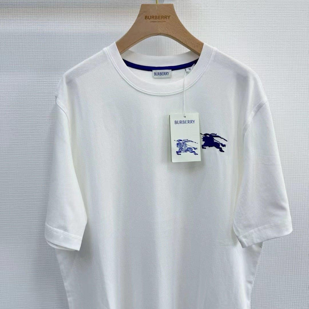 Black and White T-shirt - FashionHype.xyz