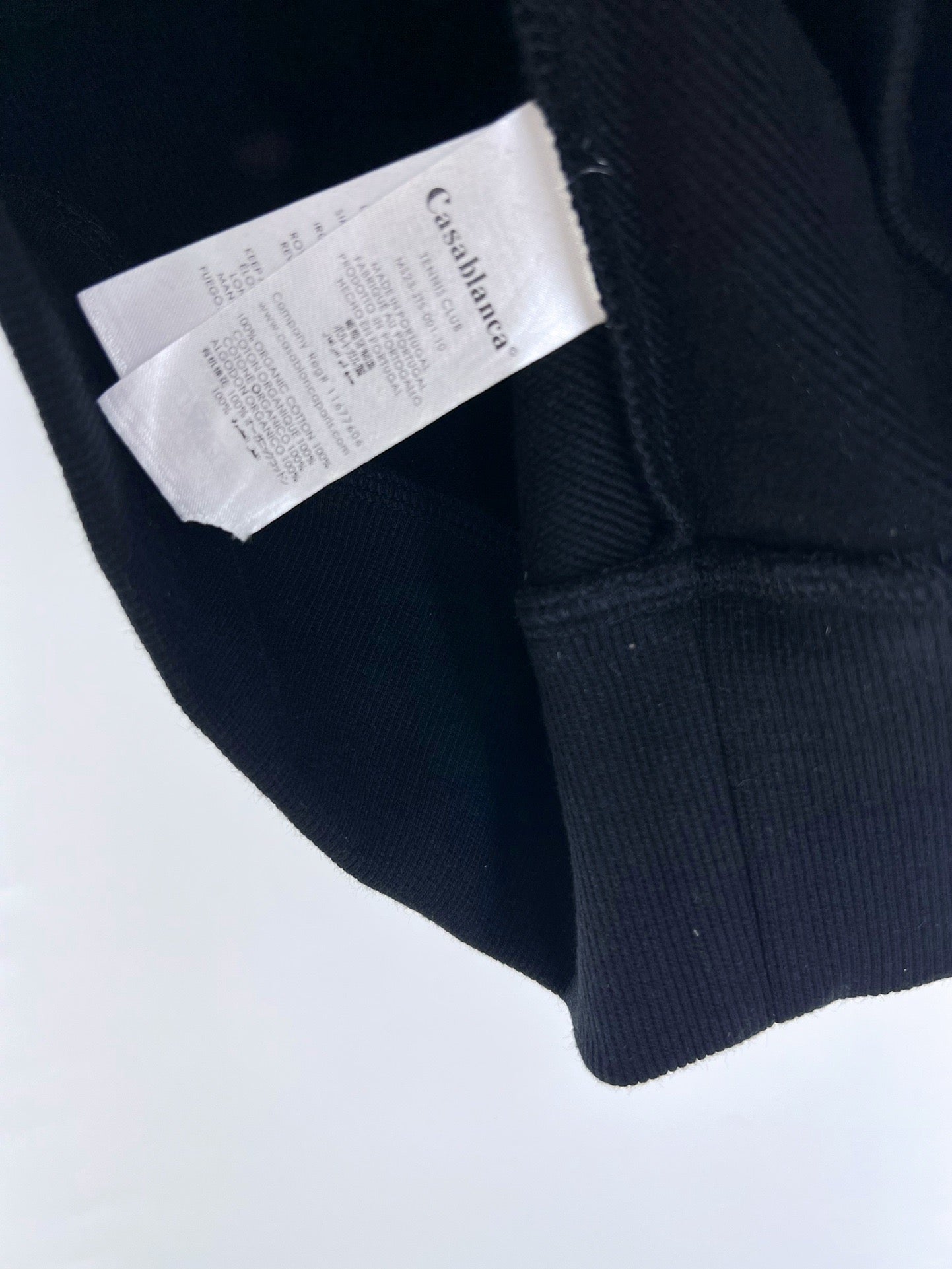 Sudadera en blanco y negro
