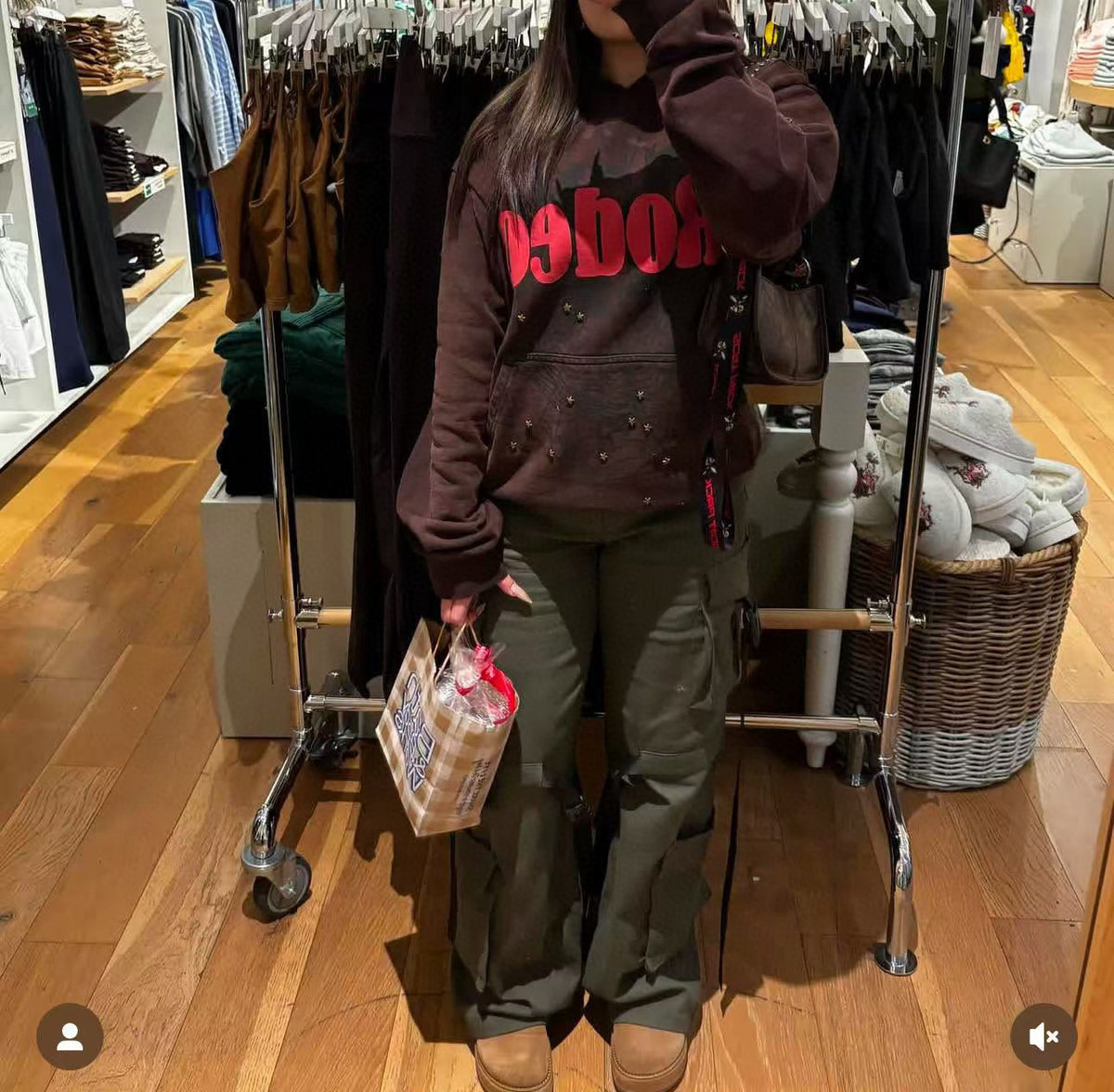 Reddish Hoodie - FashionHype.xyz