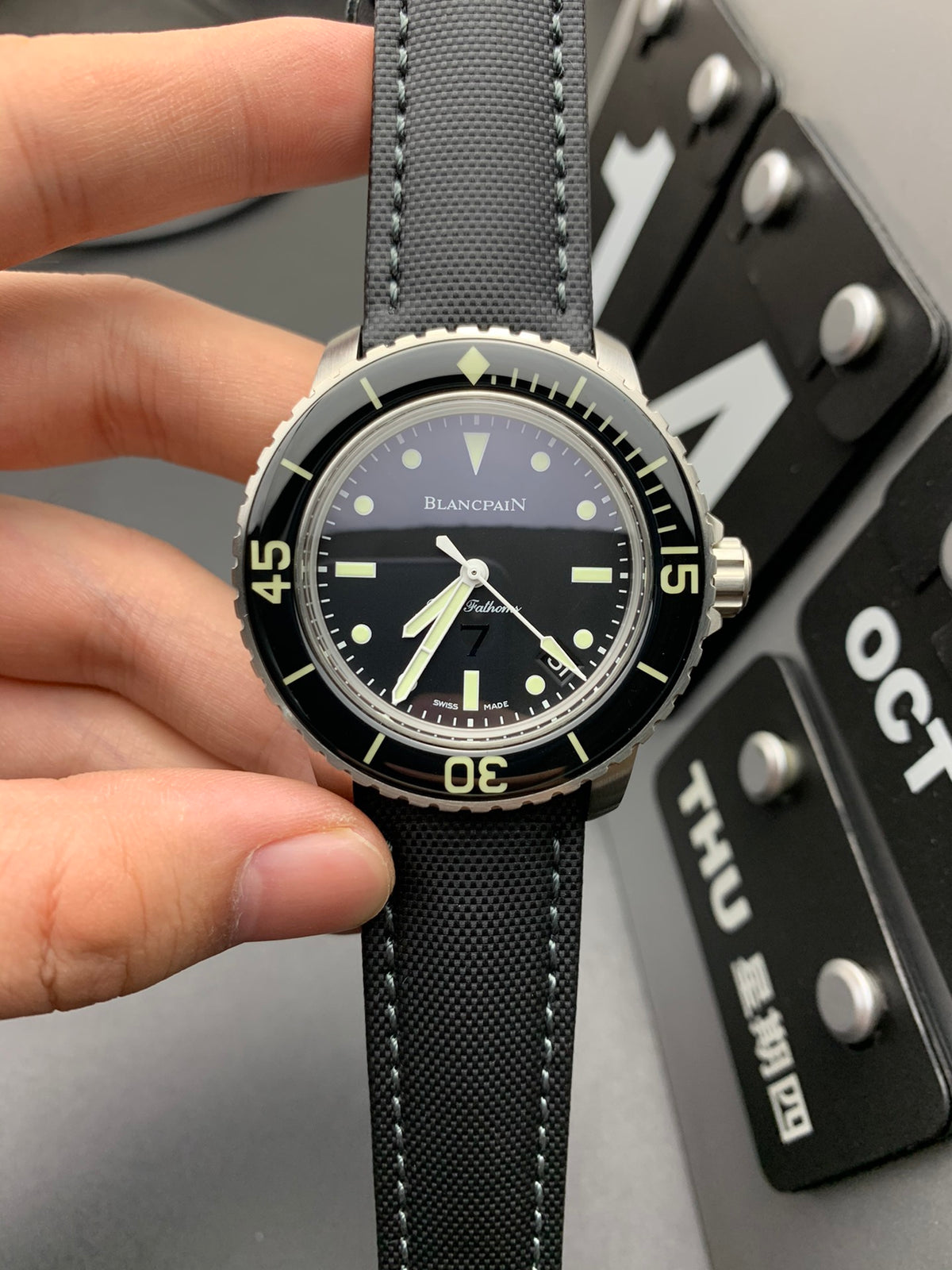 Reloj negro