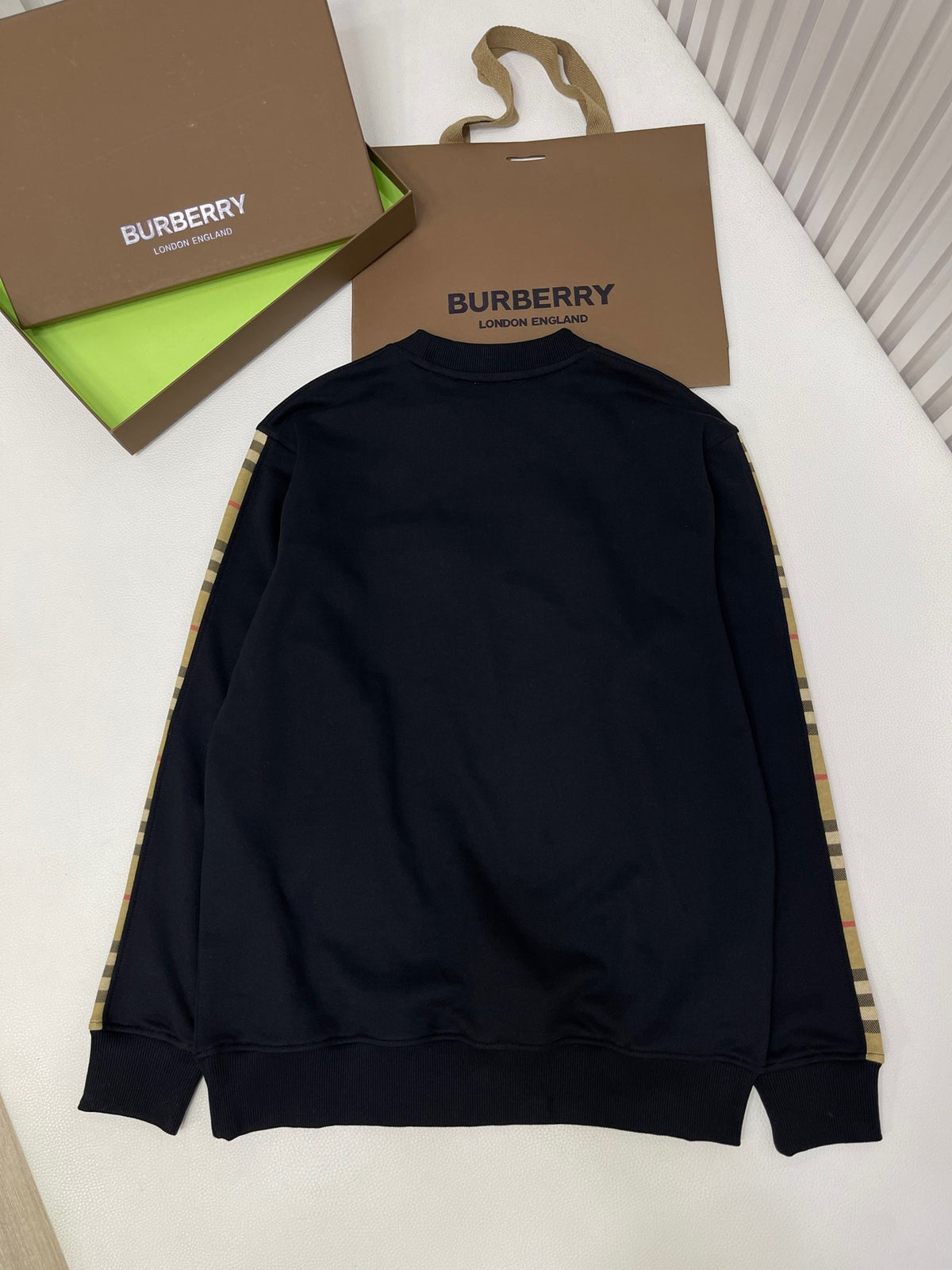Black Jersey - FashionHype.xyz