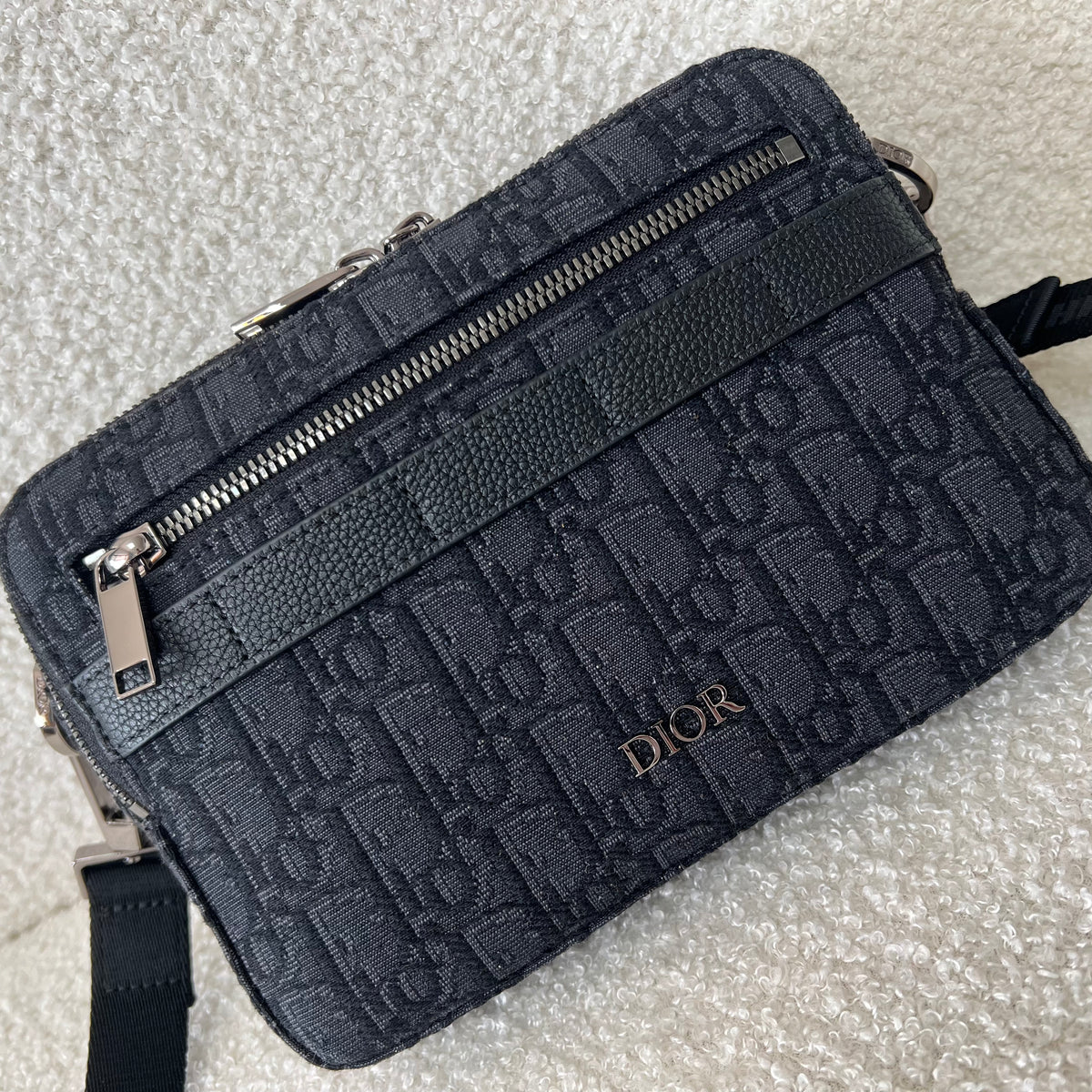 Schwarze Tasche