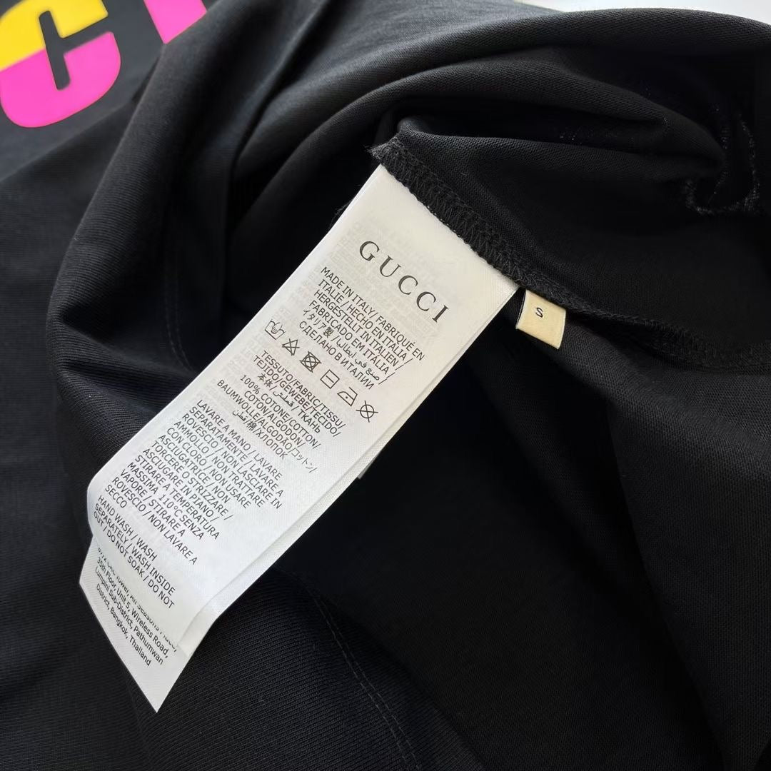 Black T-shirt - FashionHype.xyz