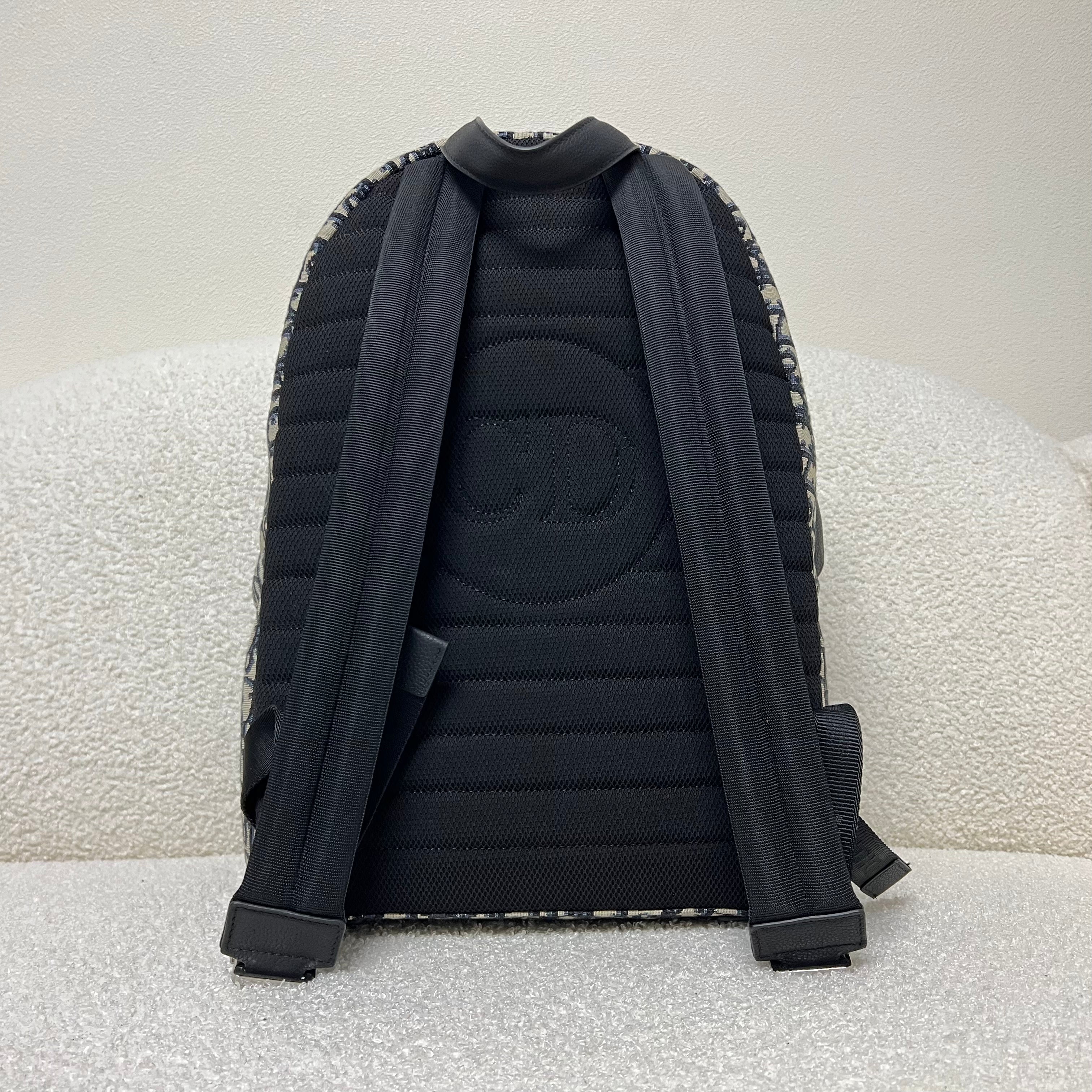 Bolsa azul y gris negra