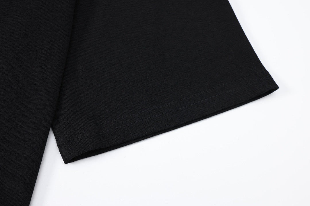 Schwarzes T-Shirt