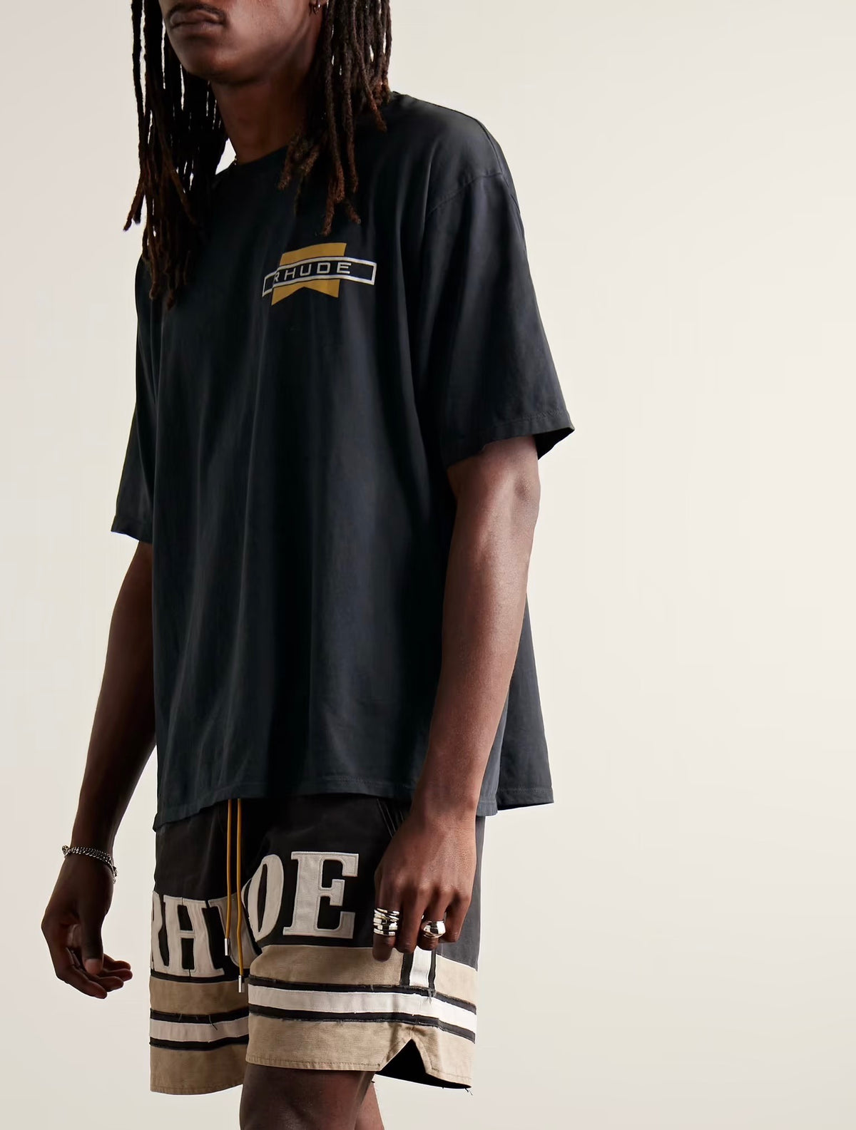 Schwarzes T-Shirt