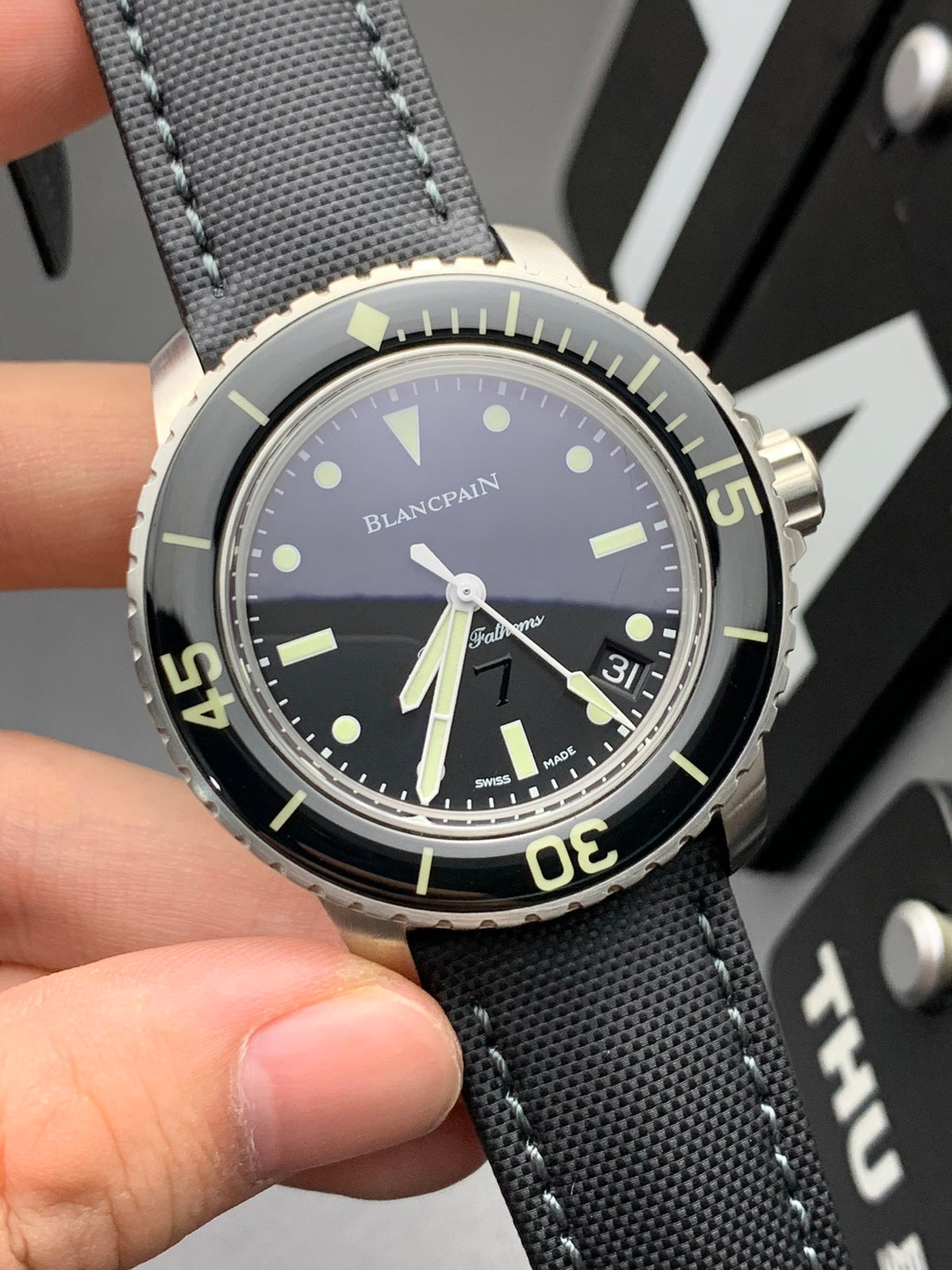 Reloj negro