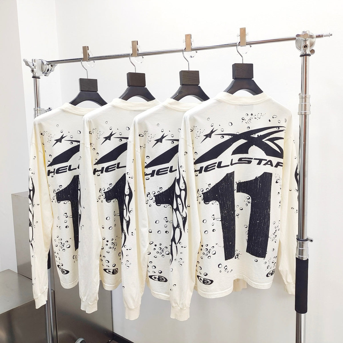 Jersey blanco y negro