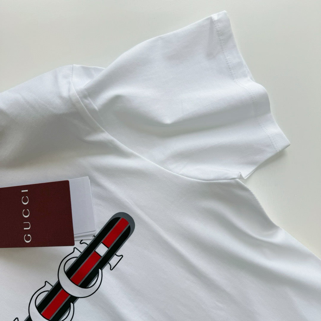 White T-shirt - FashionHype.xyz