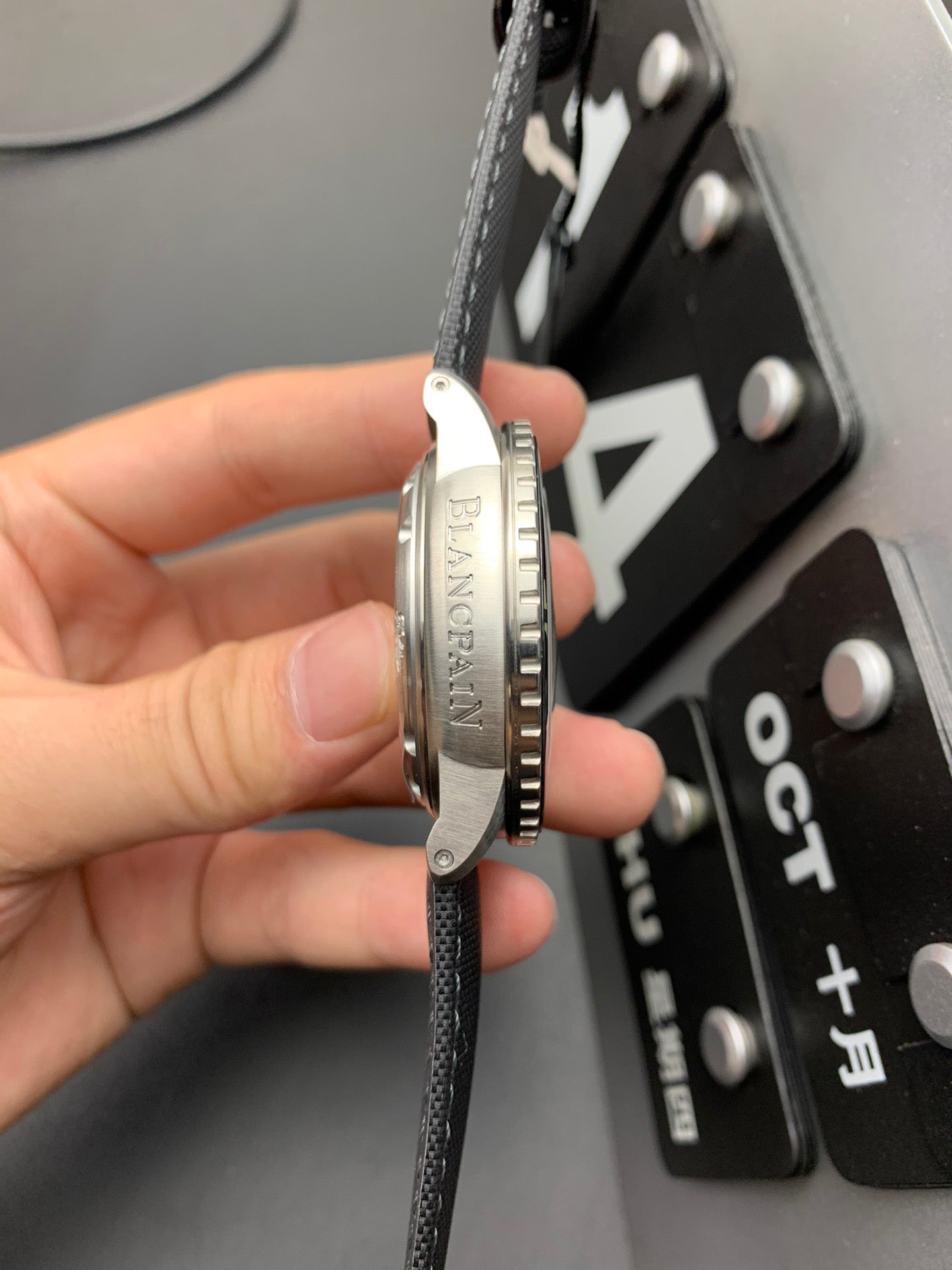 Reloj negro