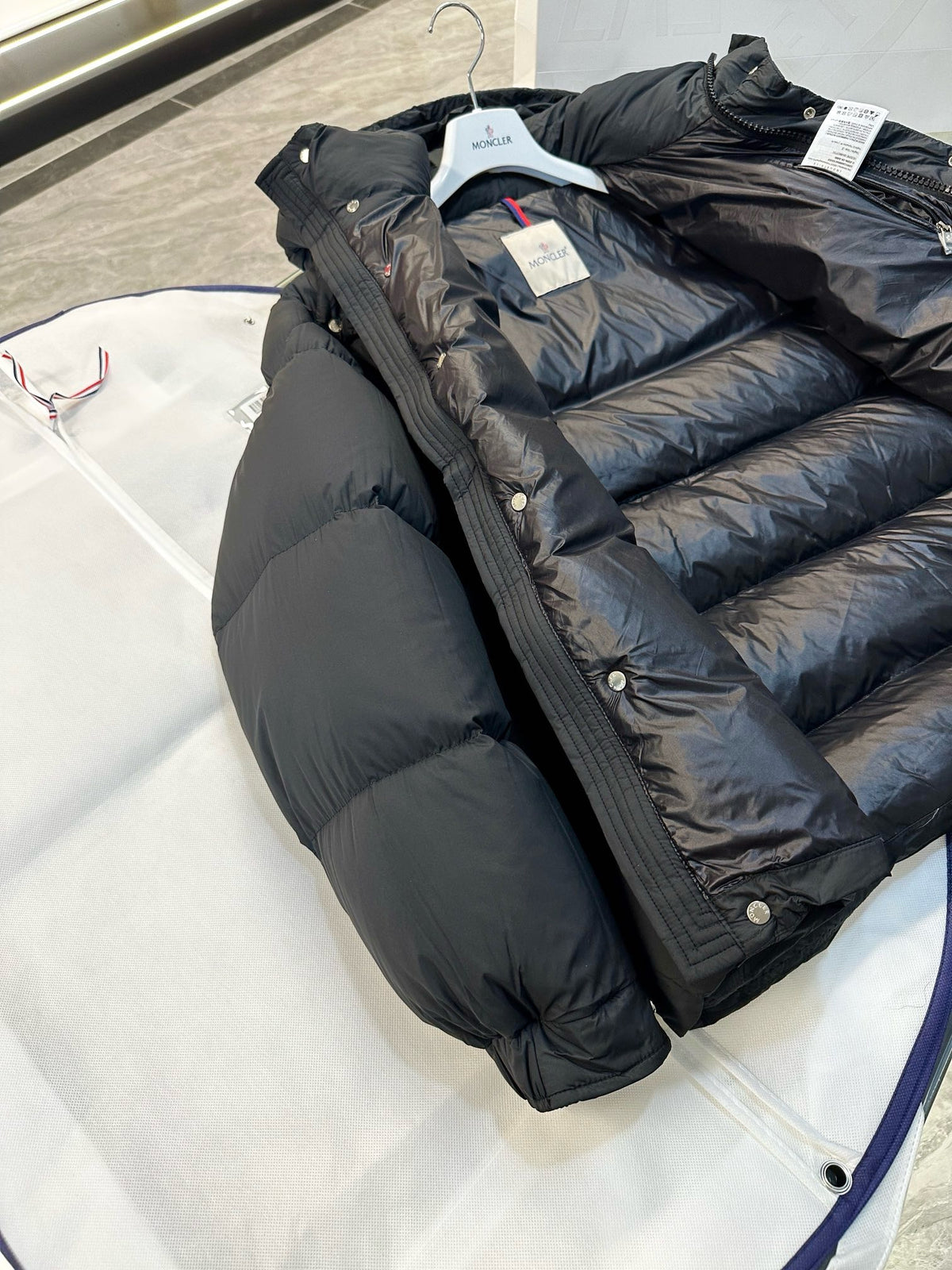 Black Jacket - FashionHype.xyz