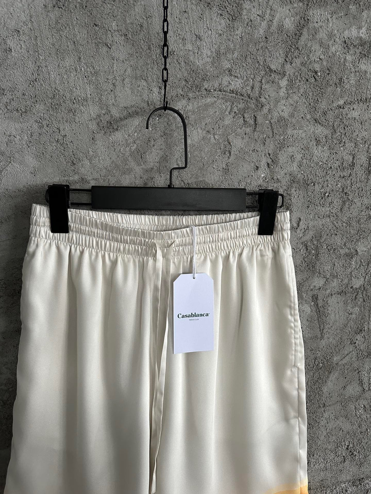 Weiß orange Short