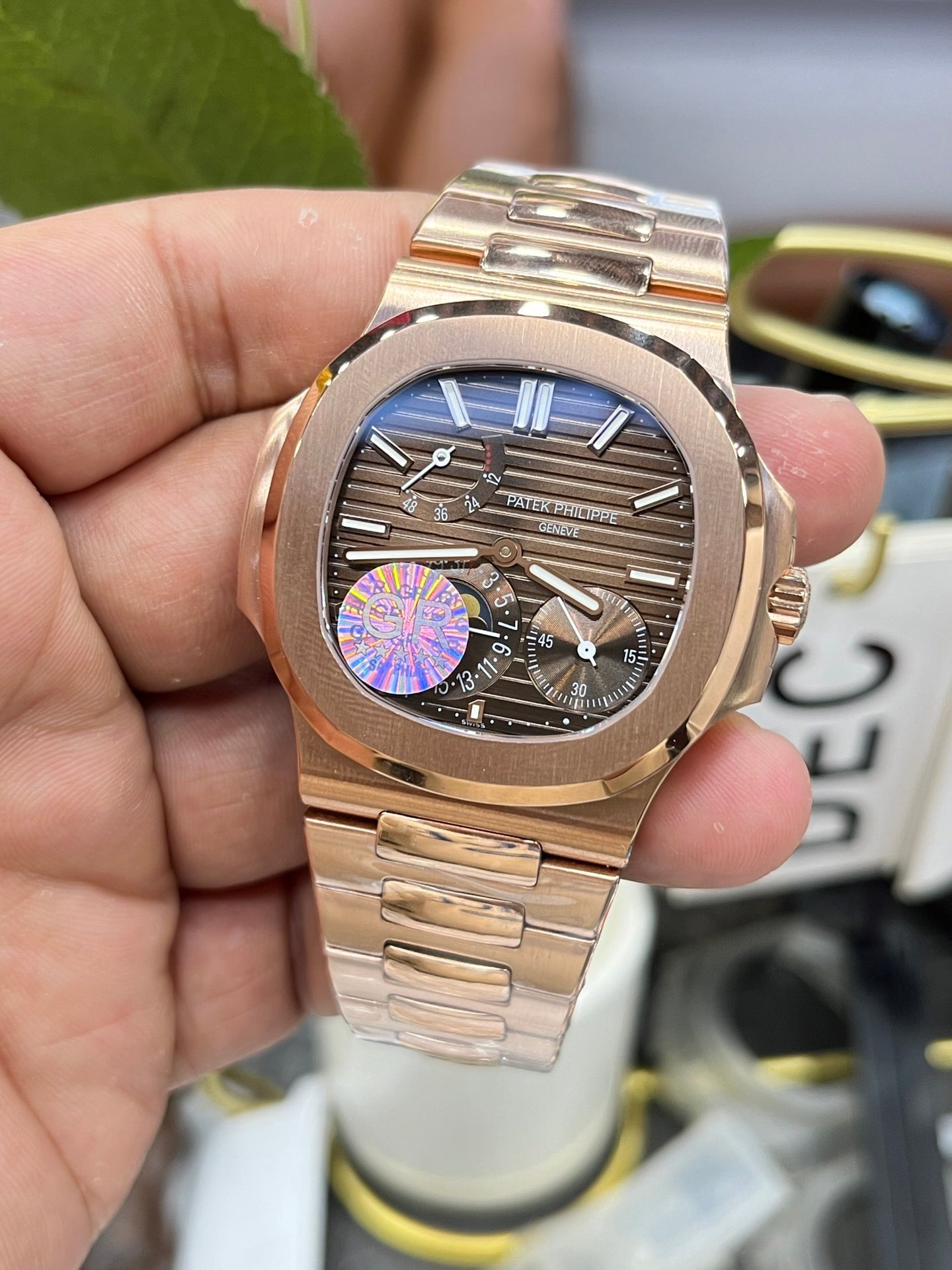 Reloj de color dorado