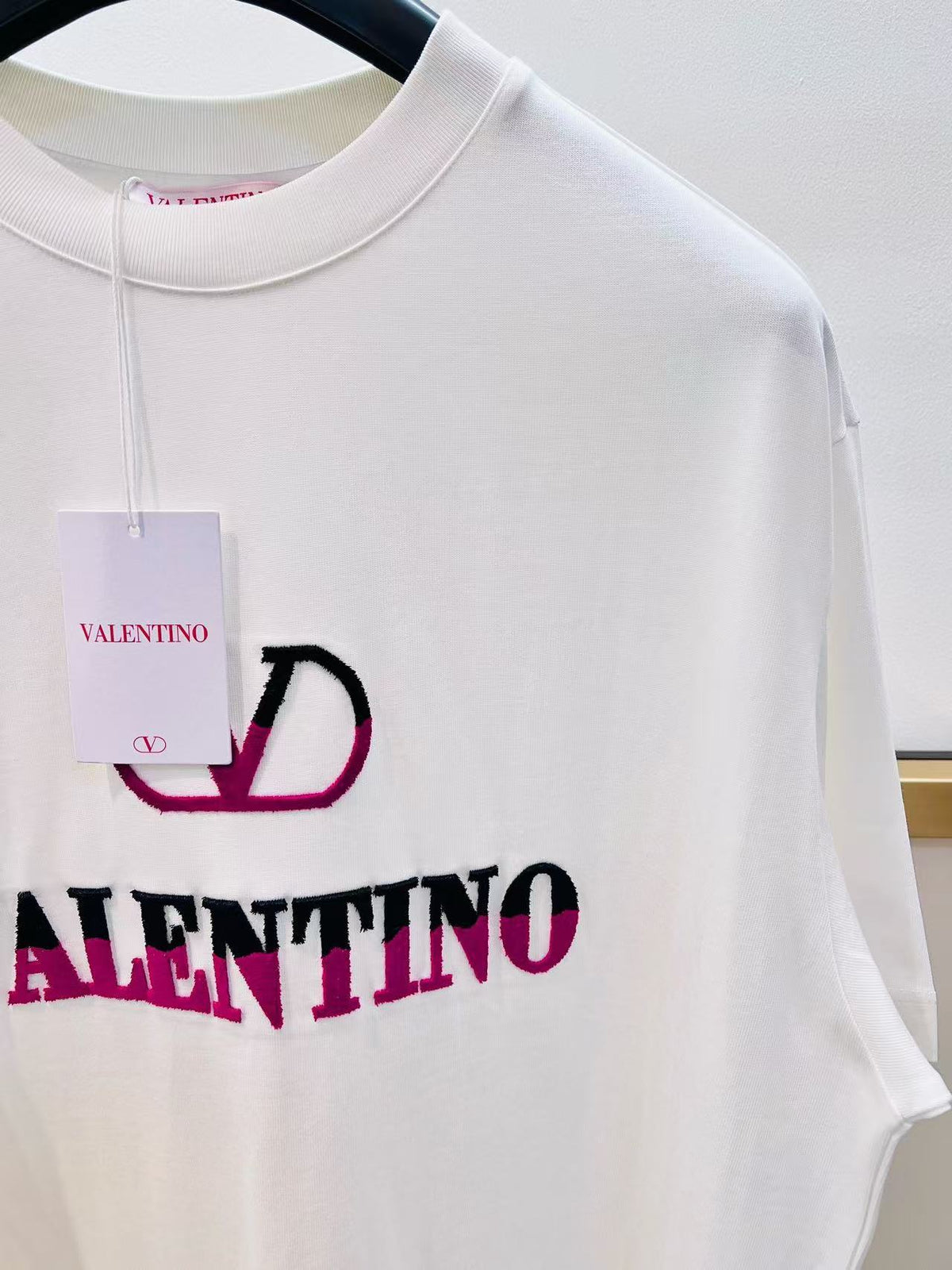 White T-Shirt - Size L