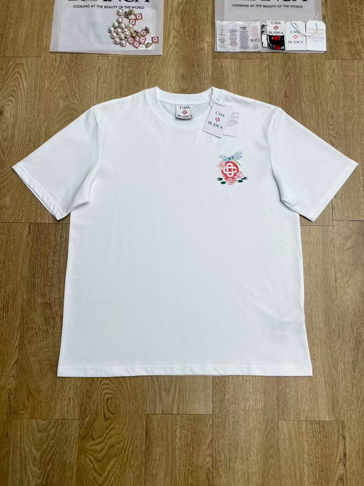Black and White T-Shirt SO - FashionHype.xyz