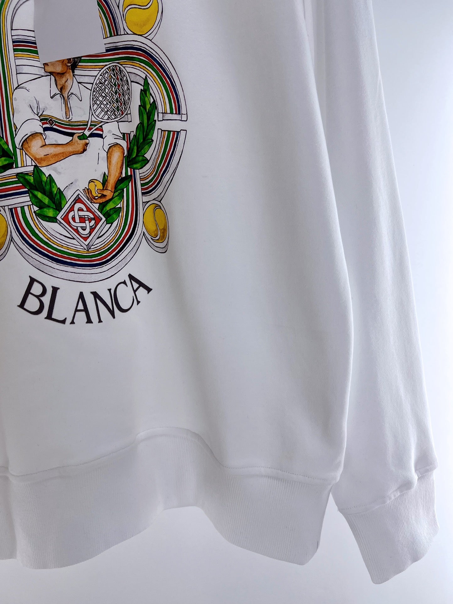 Sudadera en blanco y negro