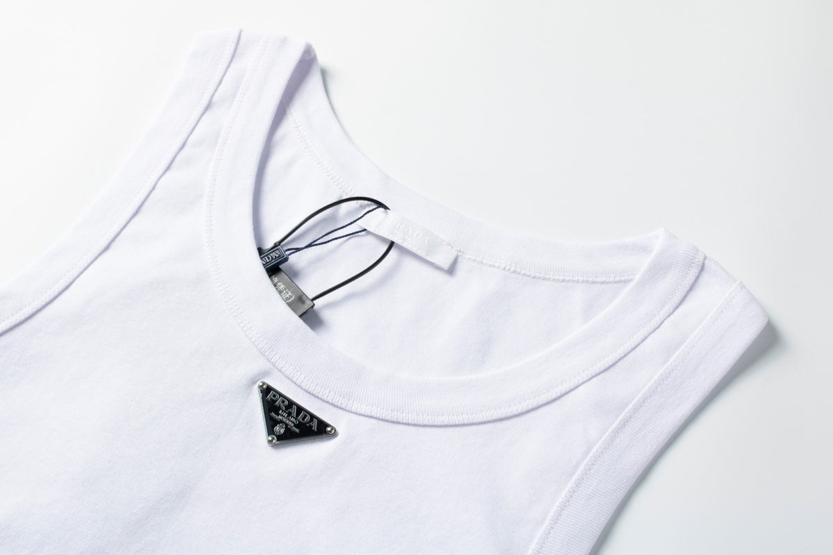 Black and White Vest - FashionHype.xyz