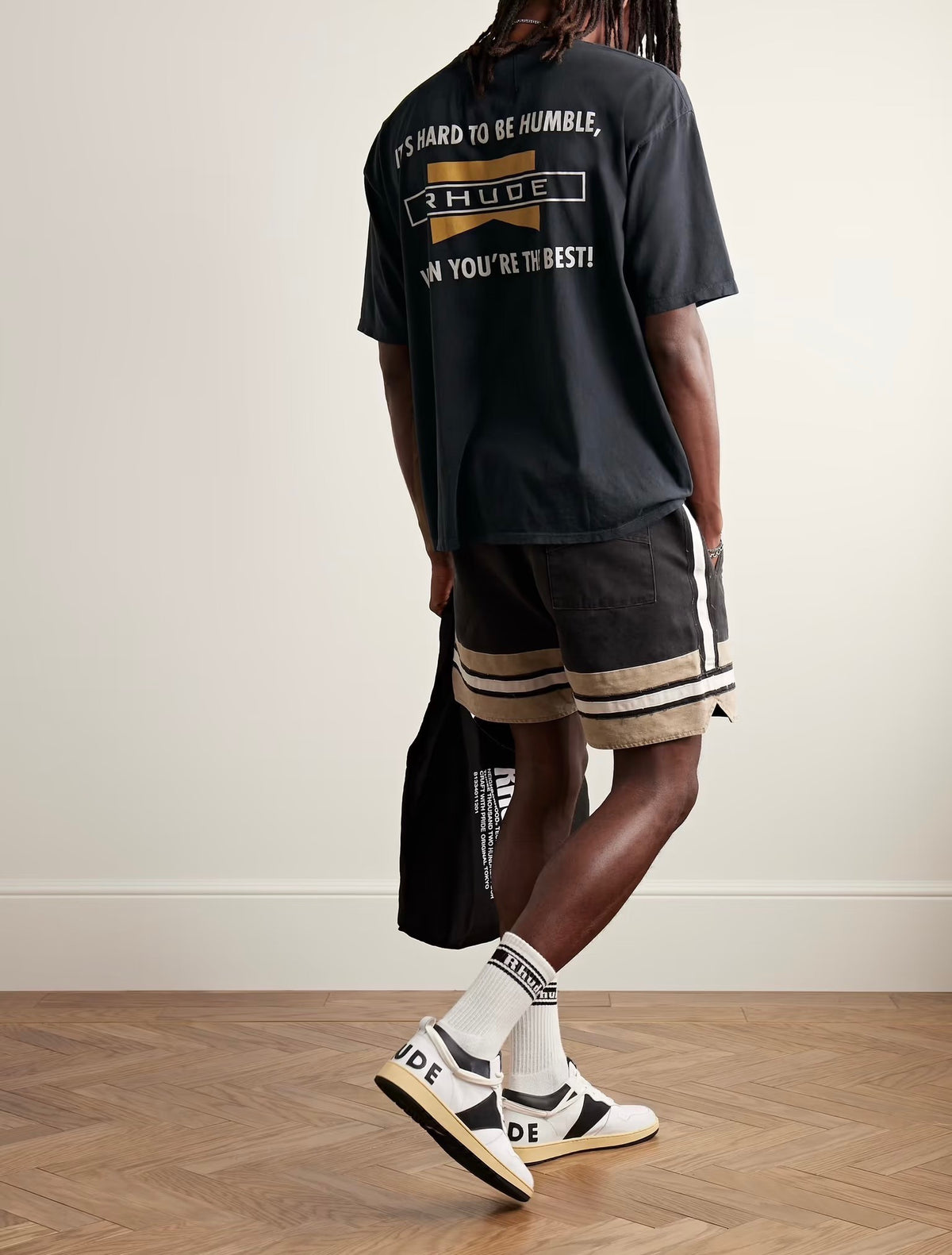 Schwarzes T-Shirt