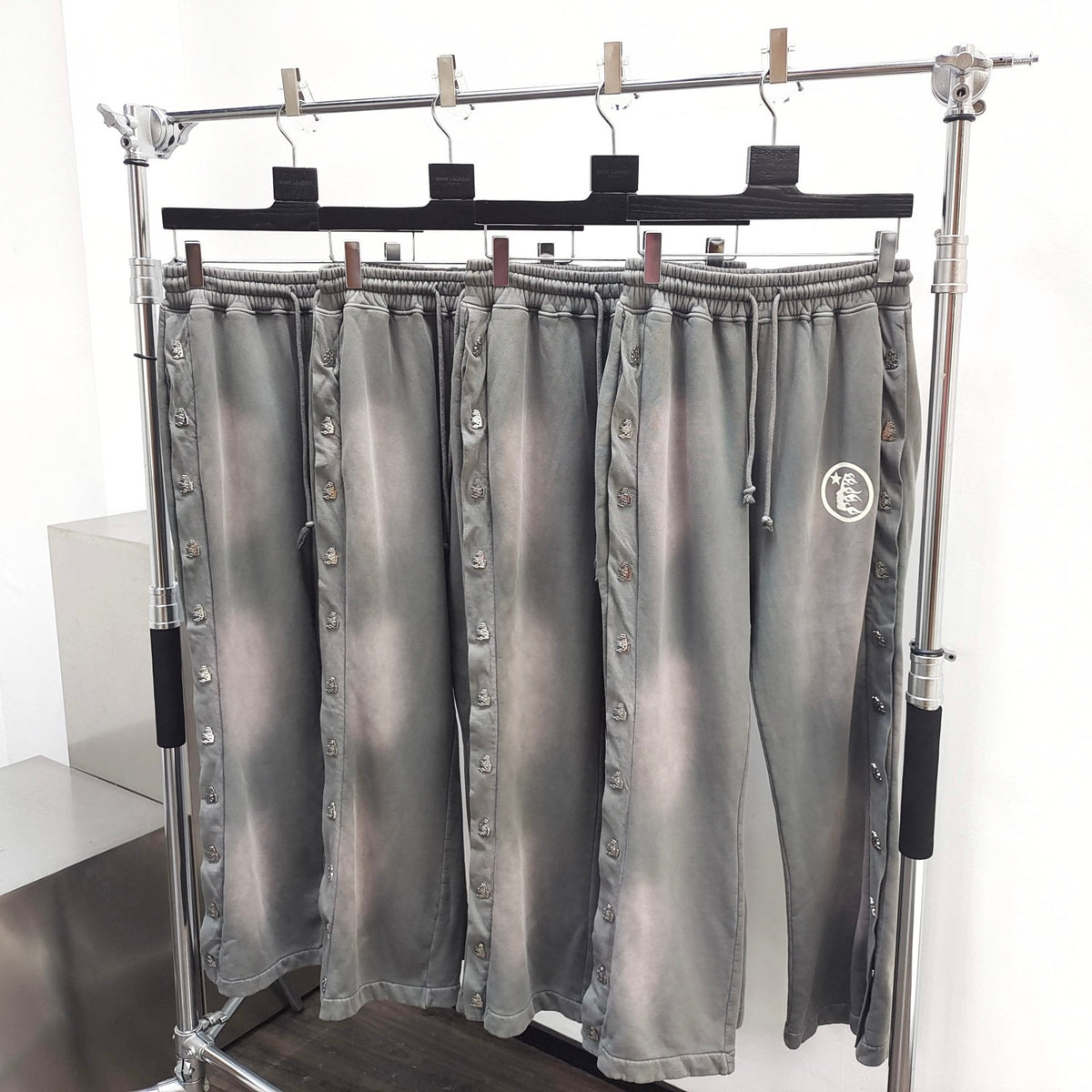 Dunkelgraue Hose