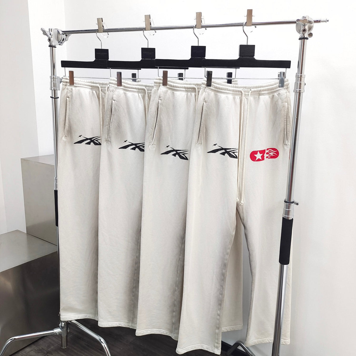 Pantalón blanco oscuro