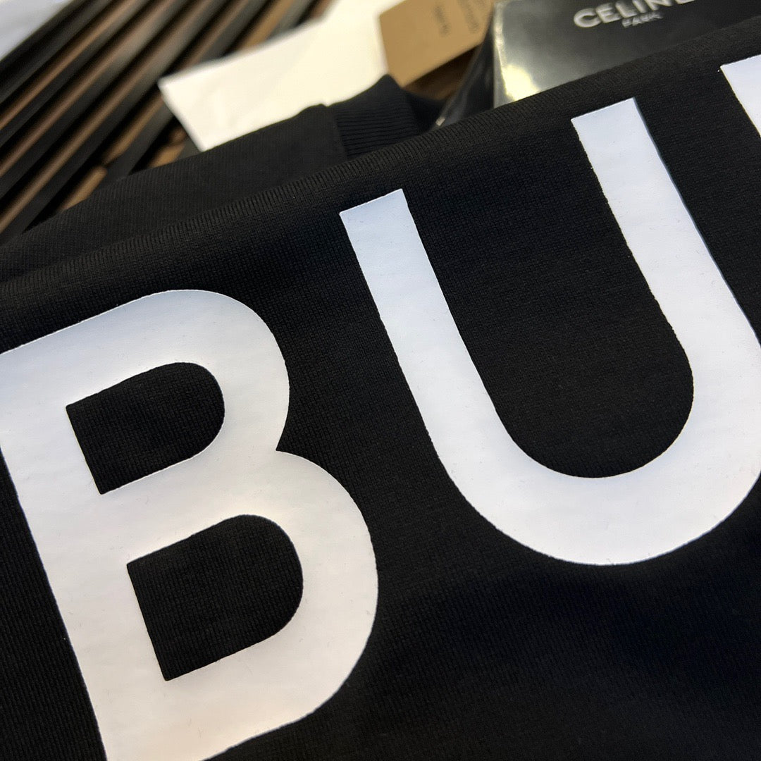 Black and White T-shirt - FashionHype.xyz