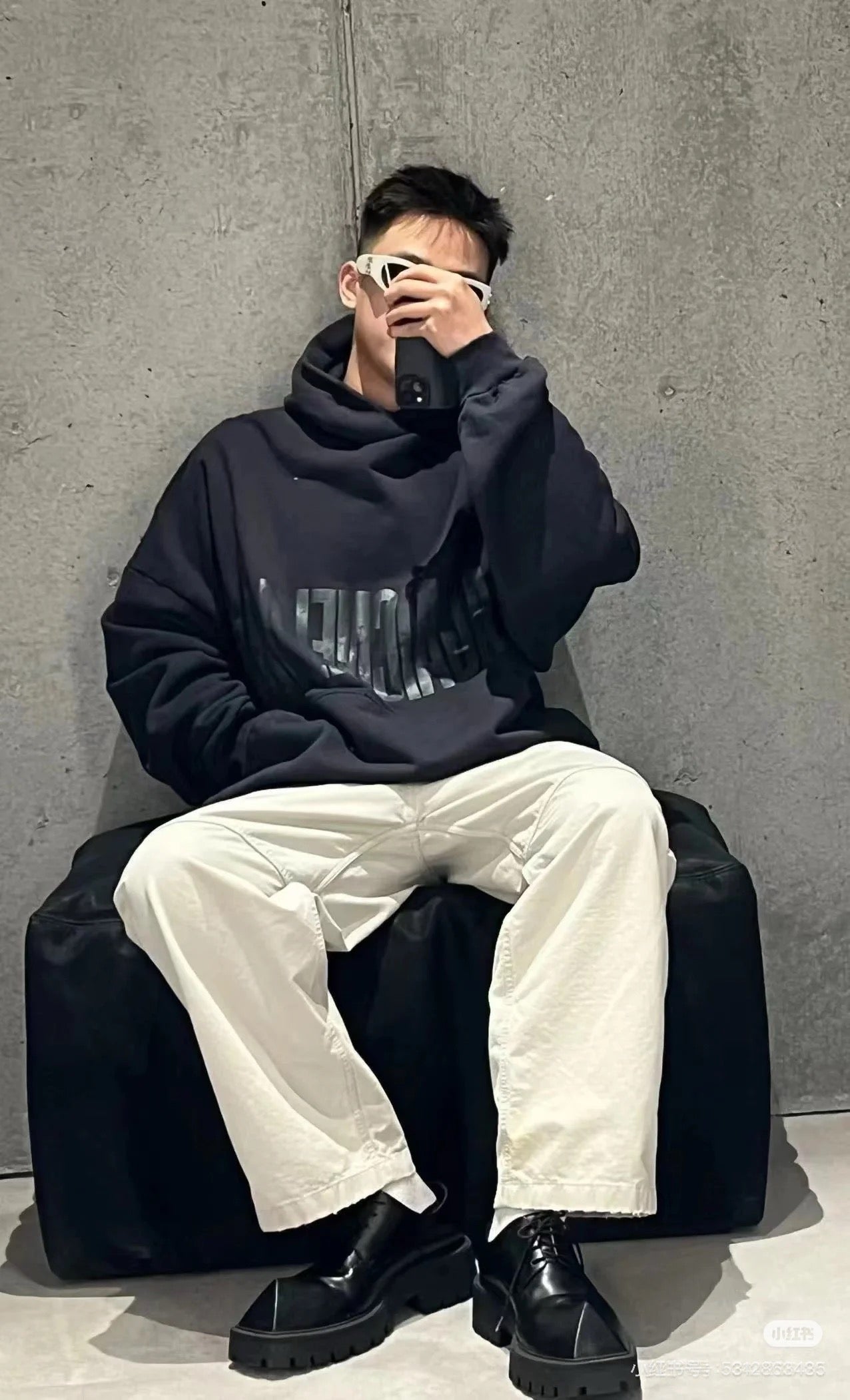Black Hoodie - FashionHype.xyz