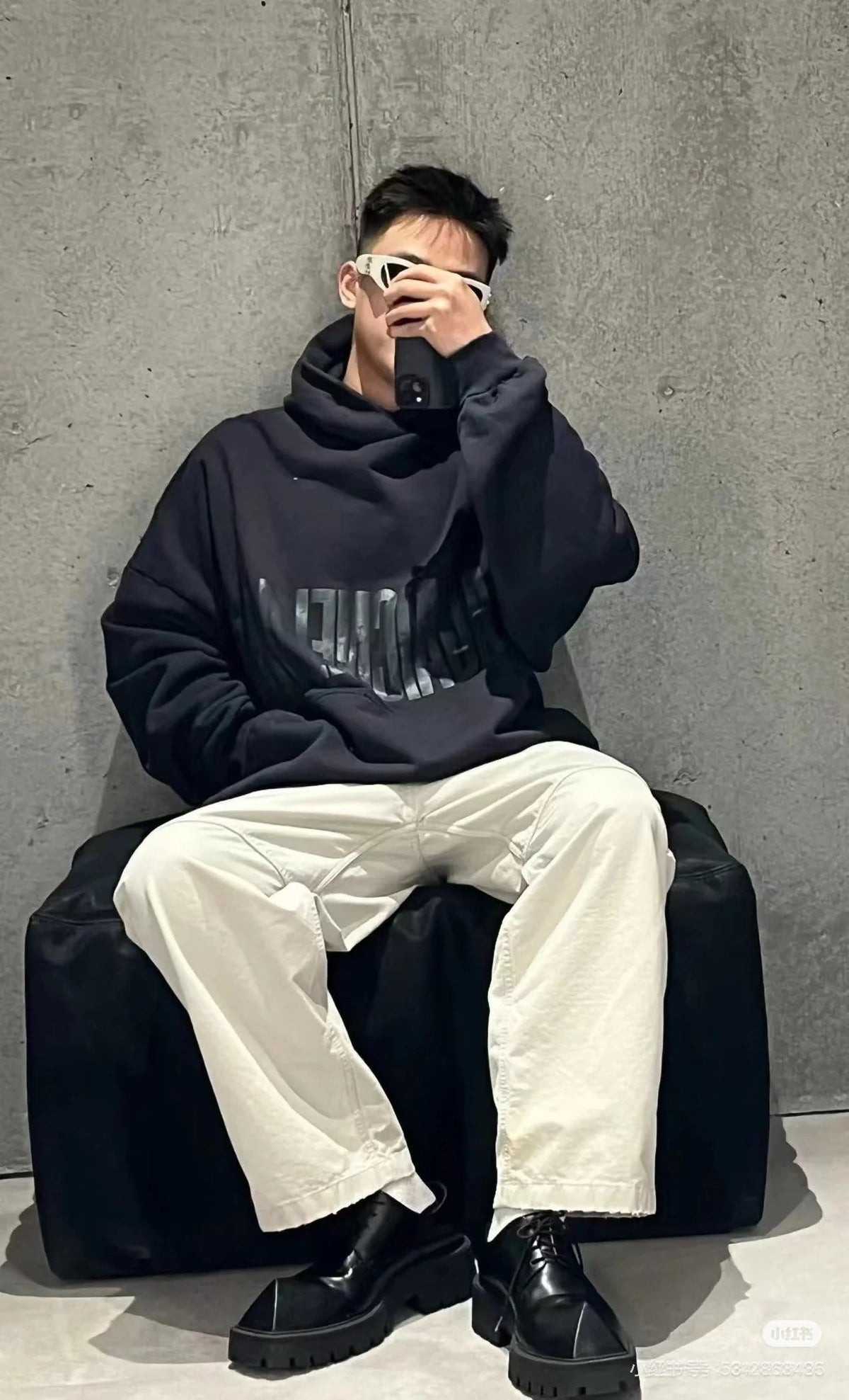 Black Hoodie - FashionHype.xyz