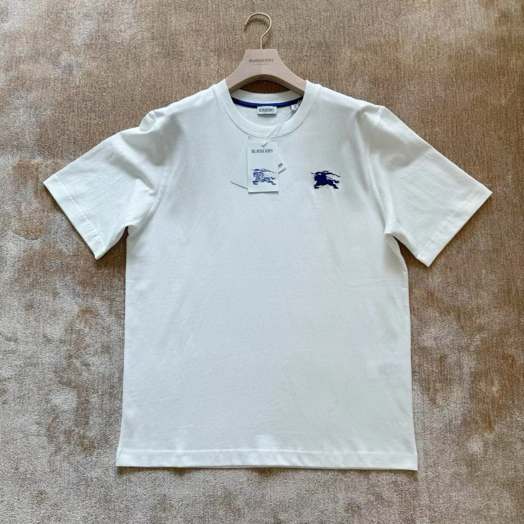 Black and White T-shirt - FashionHype.xyz