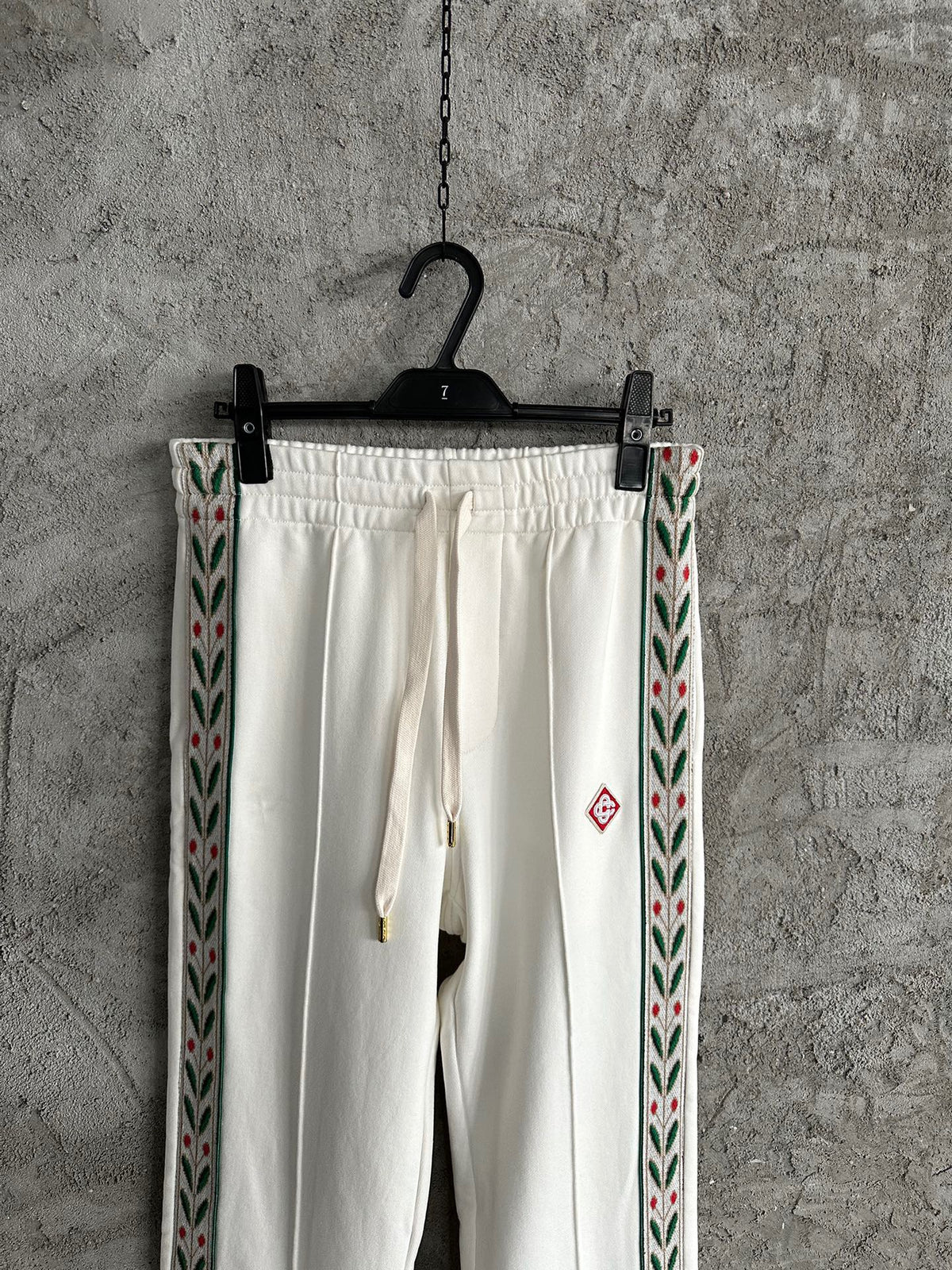 White and Black Pant - FashionHype.xyz