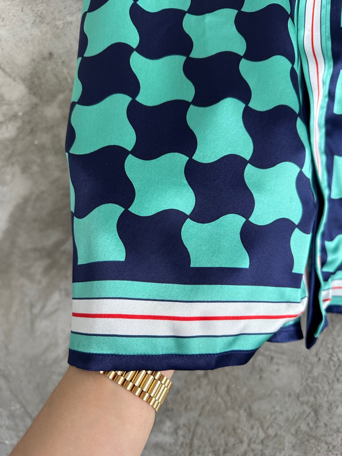 Multi-color Shirt - Size L