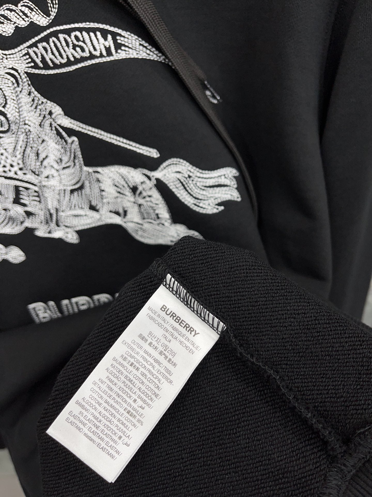 Black Hoodie - FashionHype.xyz