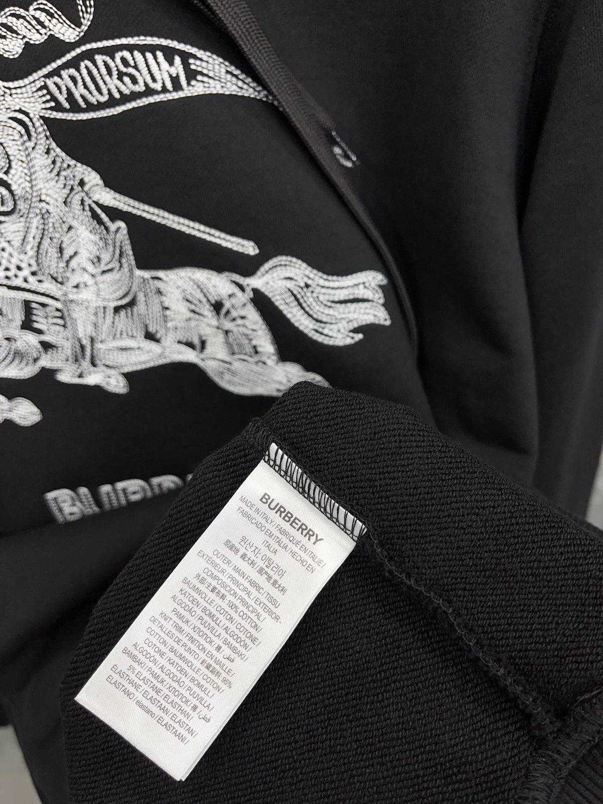 Black Hoodie - FashionHype.xyz